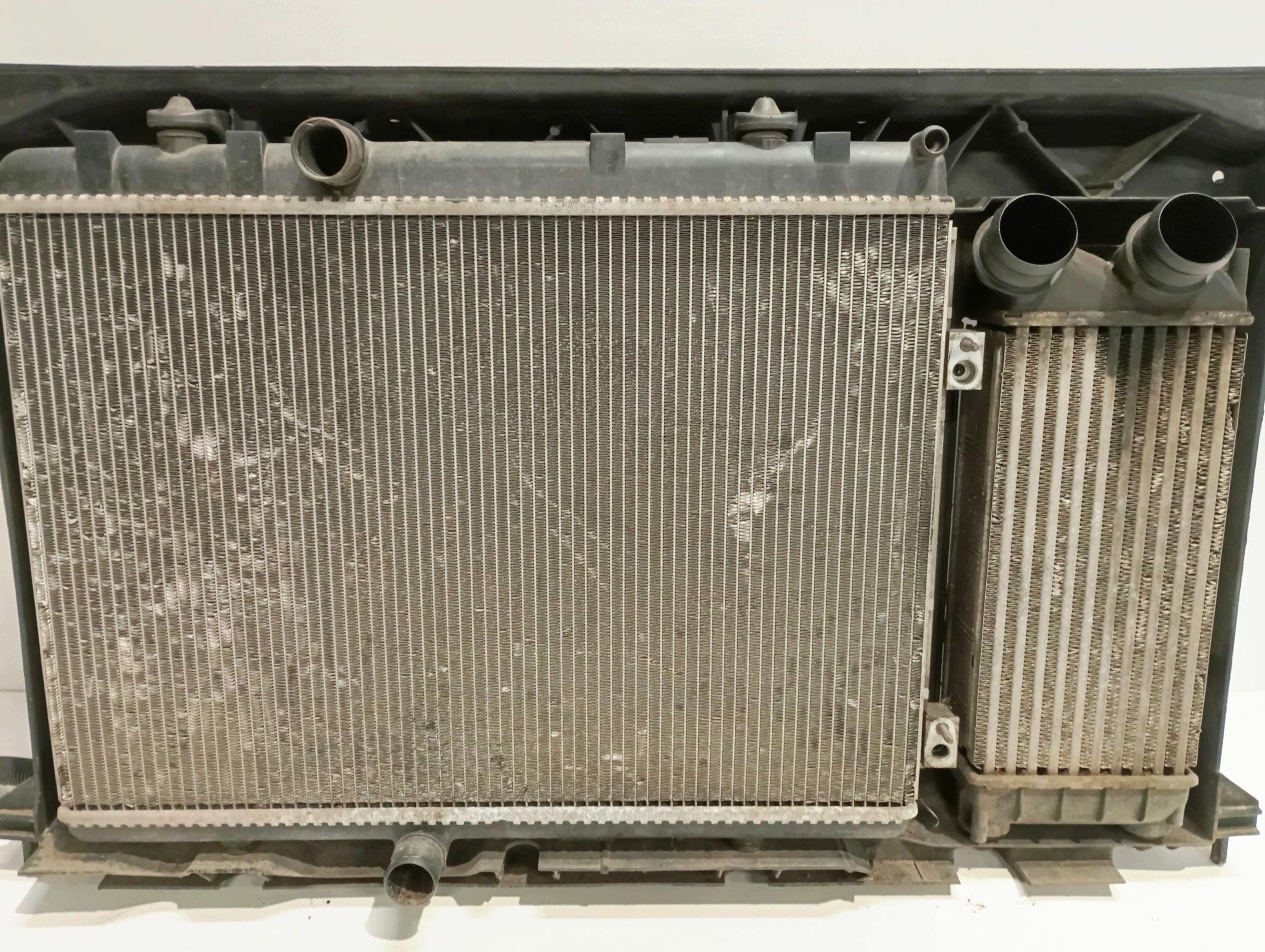 support panel for radiators radiator PEUGEOT 3008 and 1,6HDI LIFT
