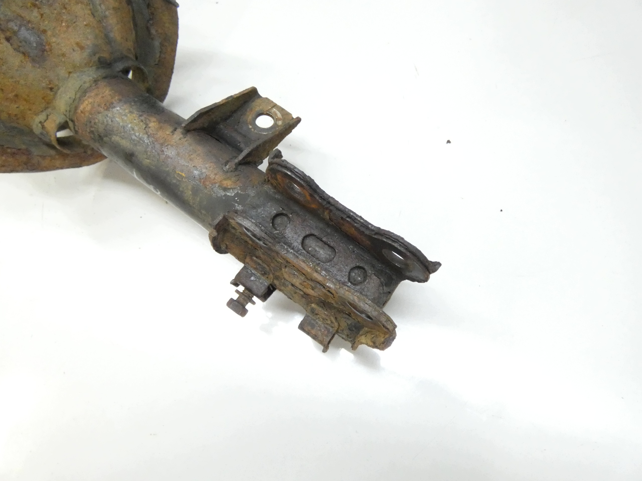 shock absorber McPherson left front HYUNDAI I30 and FD 1.4 16V G4FA 07-12