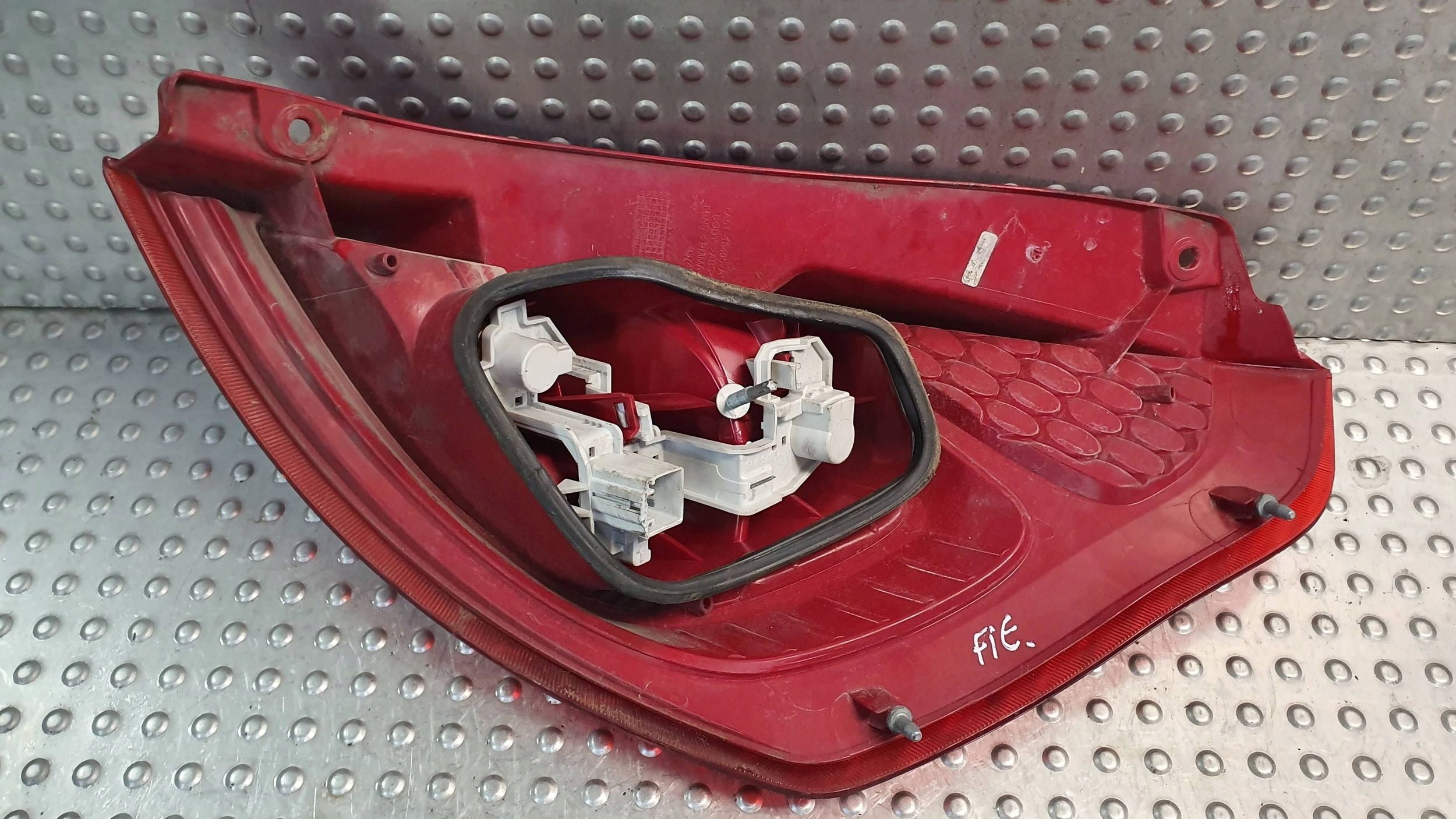 light rear part left FORD FIESTA MK7 08