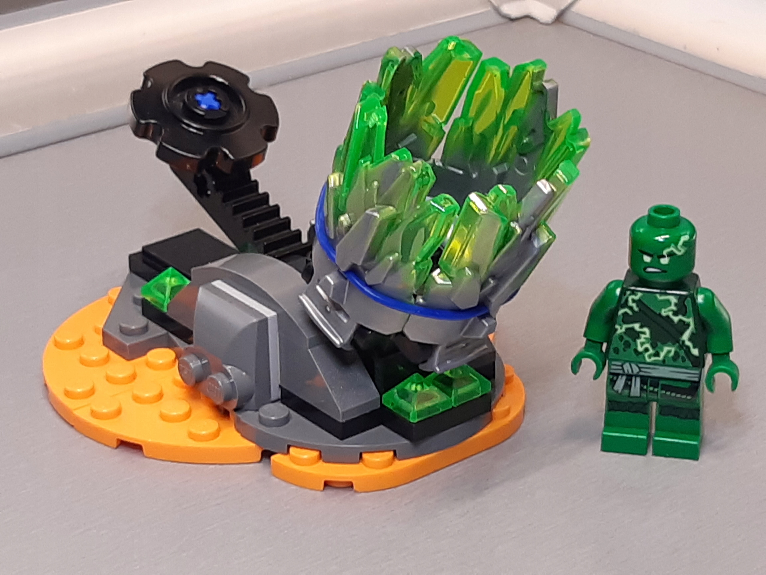 LEGO Ninjago 70687 Spinjitzu Burst Lloyd (5702016616859) • Cena