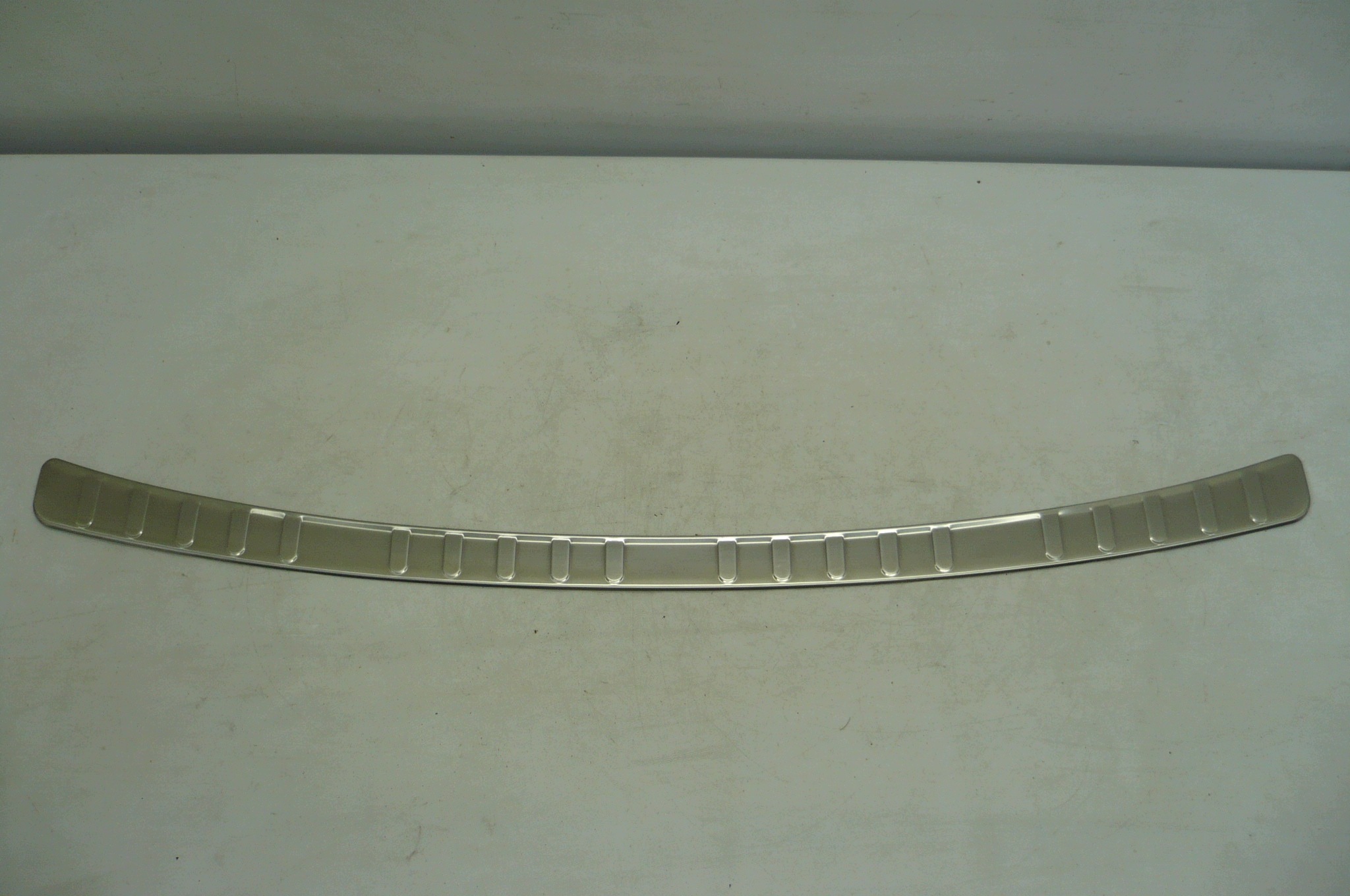 TOYOTA RAV4 IV 2013- moulding CHROM cap for bumper rear part
