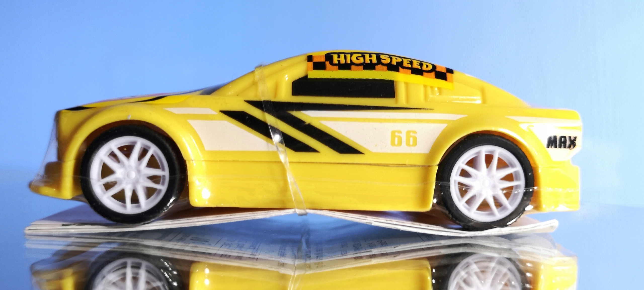Levně Johny Bee Whistle car pop 24 ks Lízátko auto píšťalka