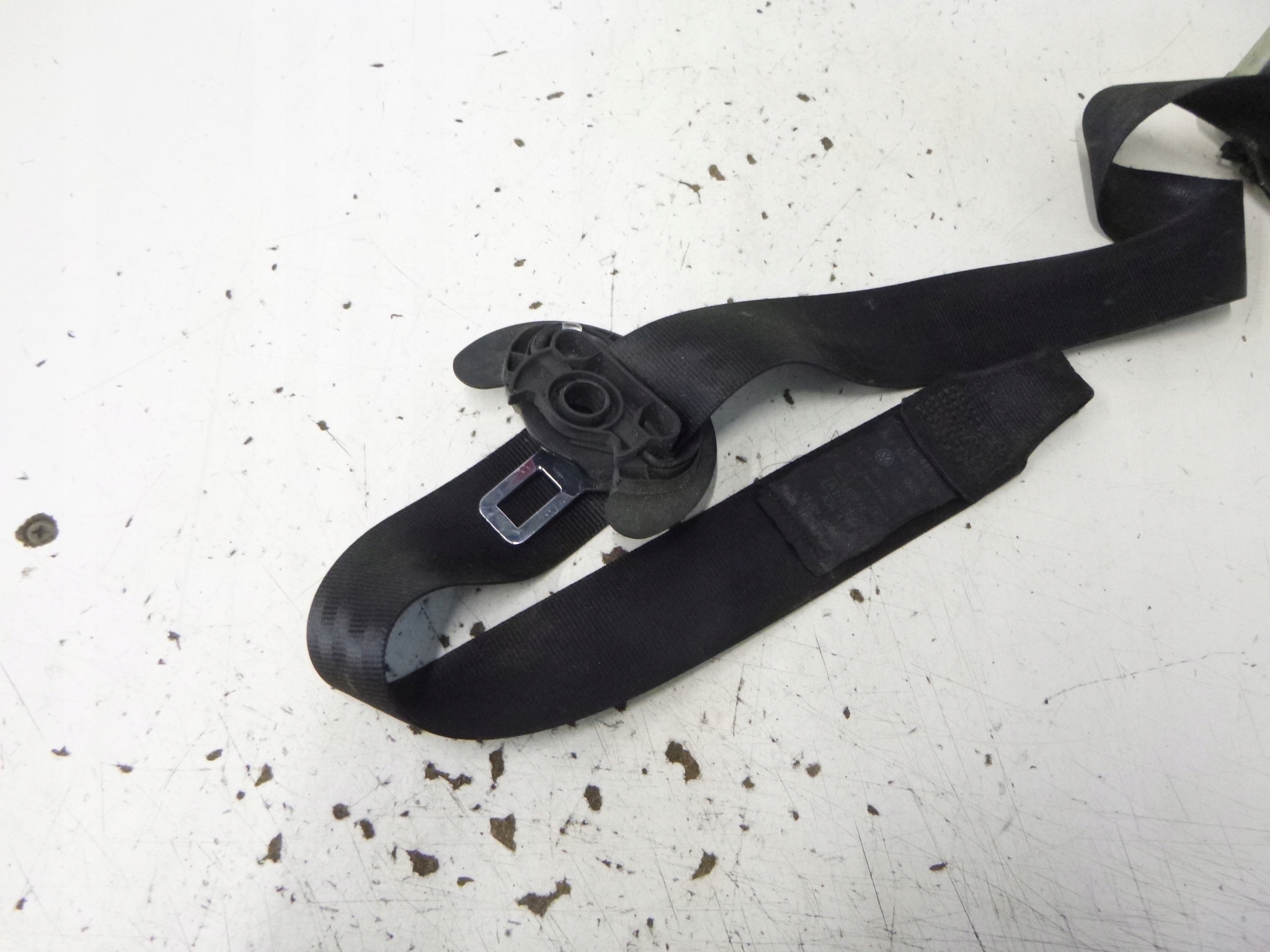 tension belt safety left front VW Golf V 3D 2006r. 602213900