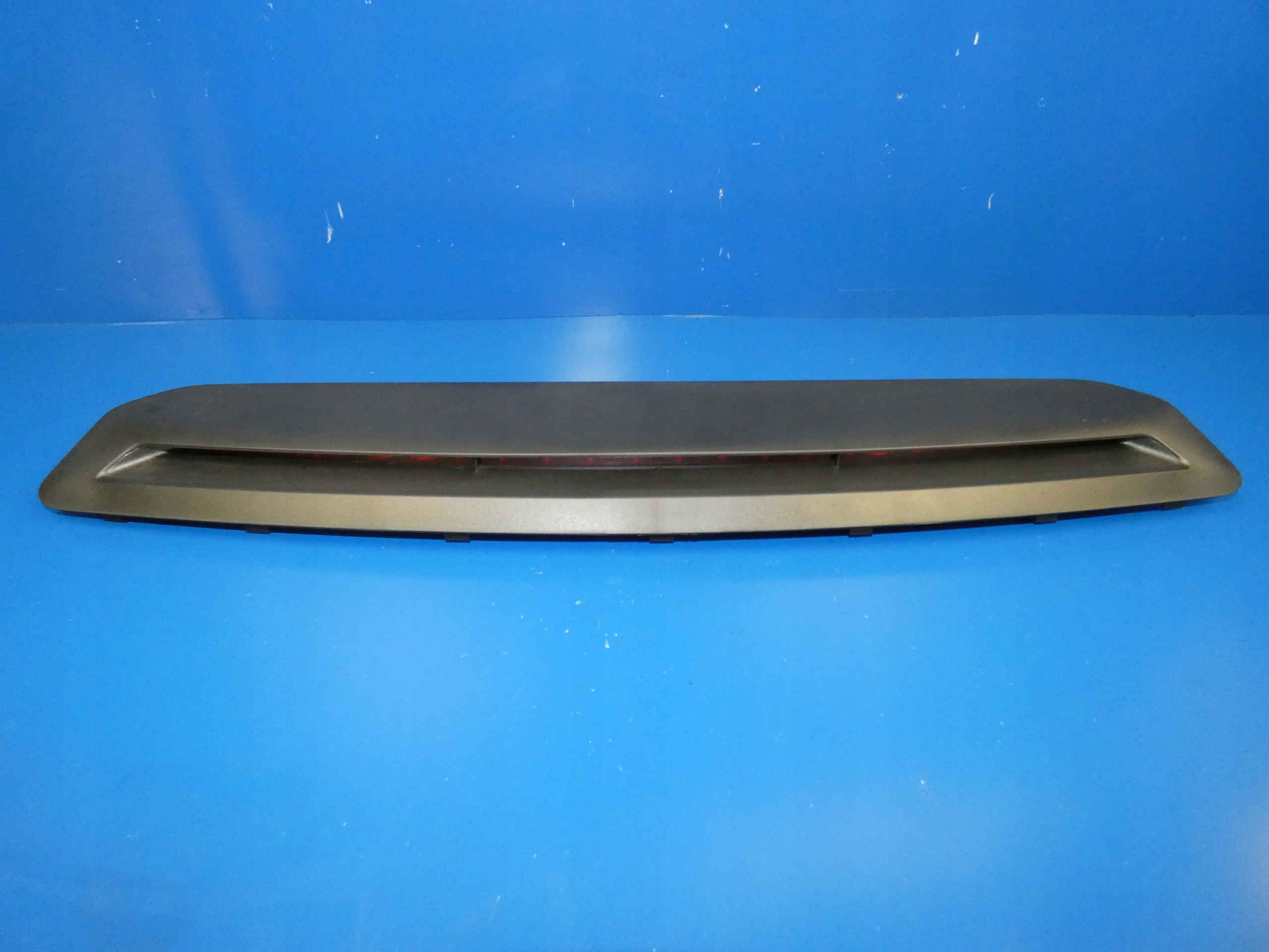 MERCEDES E KLASA W213 sedan TRZECIE light STOP