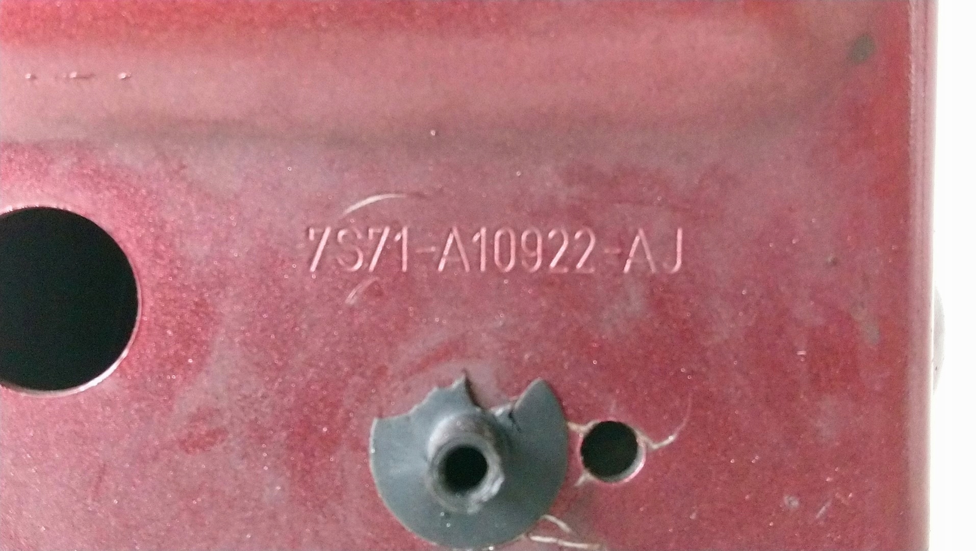 sider pillar of a bumper front FORD MONDEO MK4