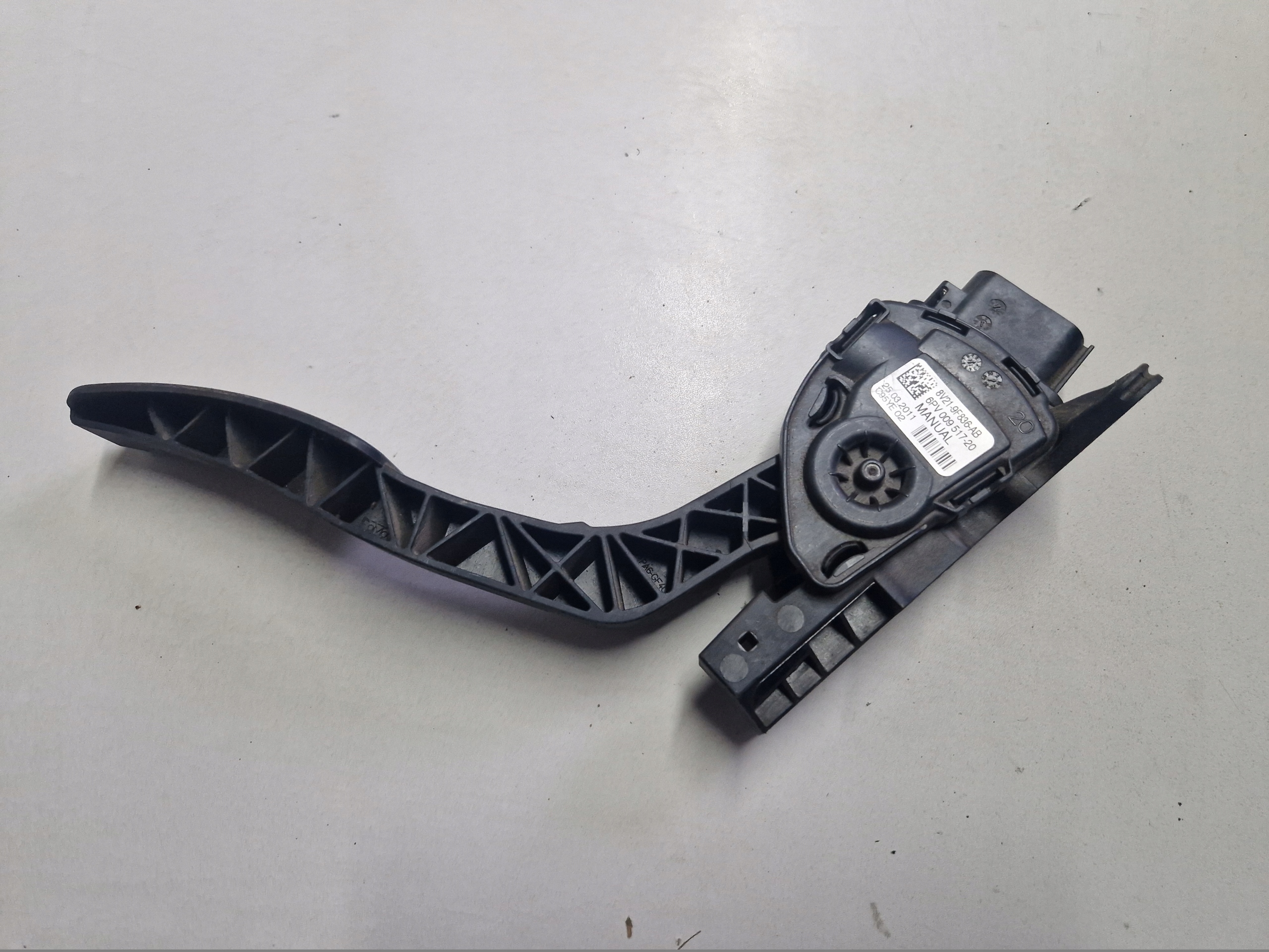 FORD FIESTA MK7 accelerator pedal 8V21-9F836-AB