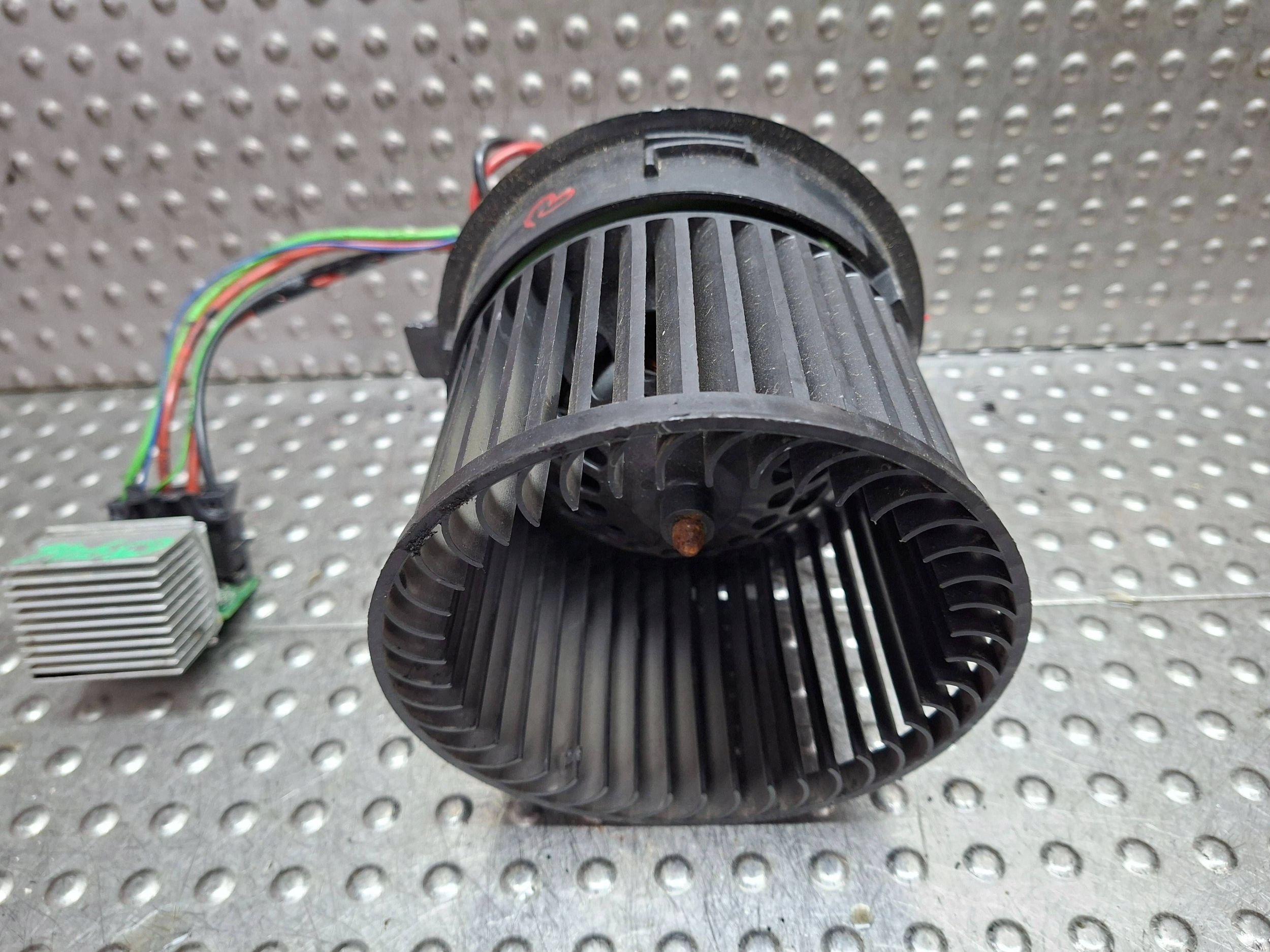 ventilátor topení NN108411U PEUGEOT 208 2012