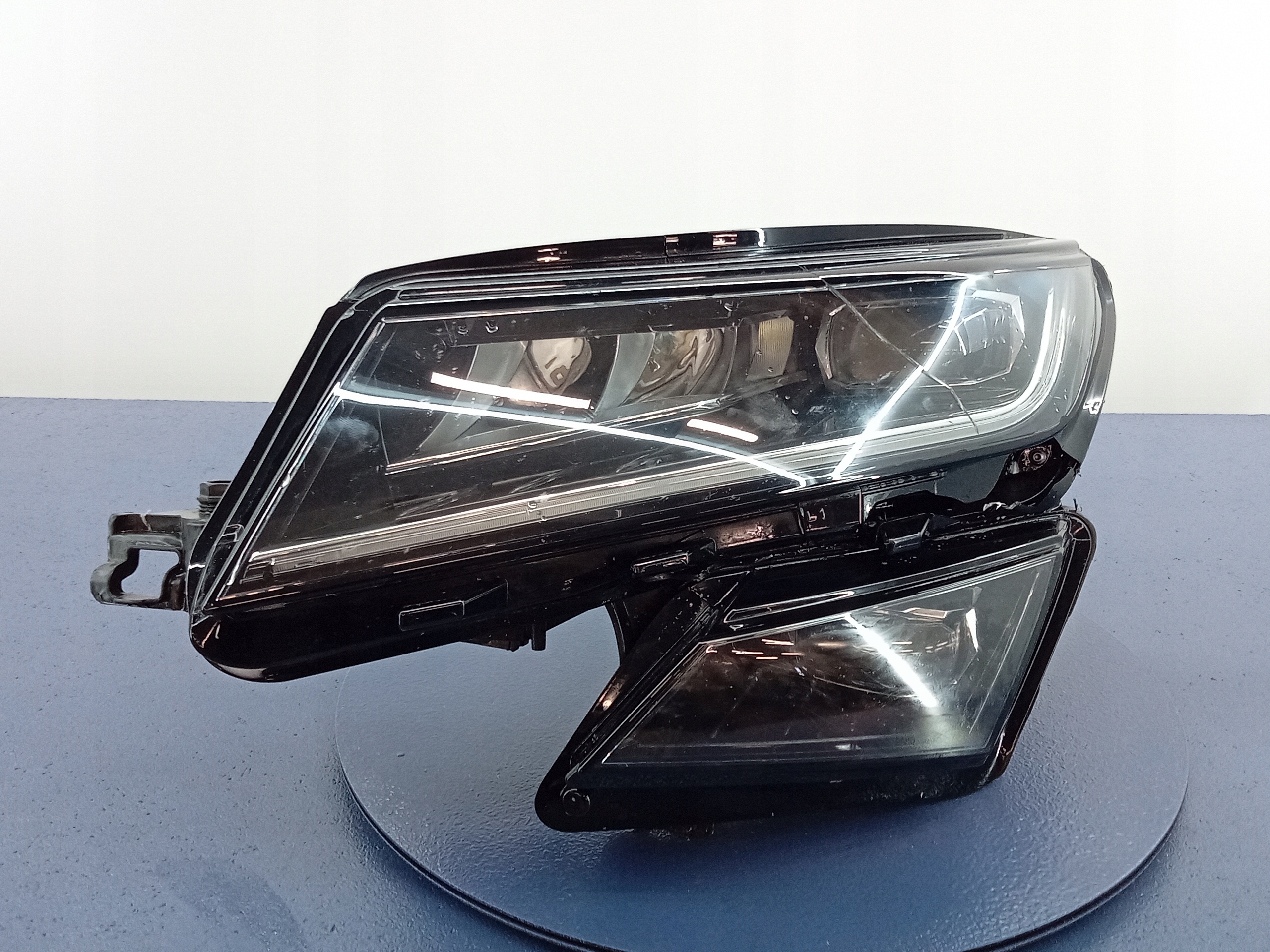 SKODA KODIAQ REFLEKTOR LEWY PRZÓD EU FULL LED