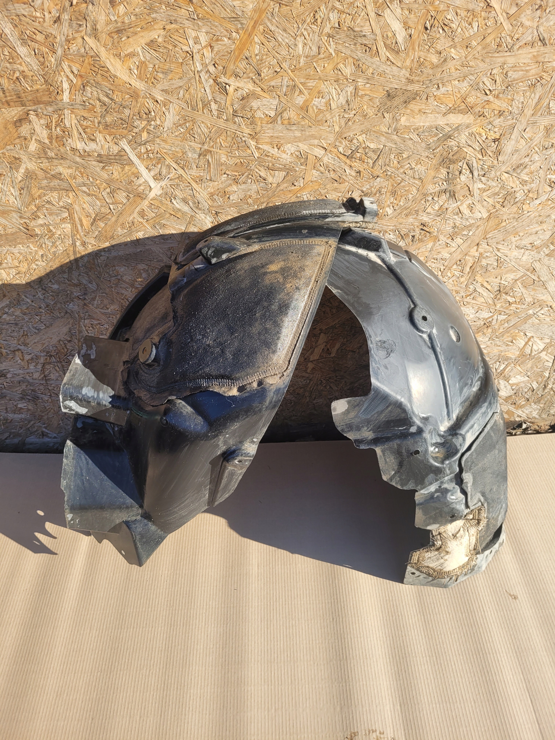 MASERATI LEVANTE 16 - NADKOLE PRZEDNIE PRAWE LEWE