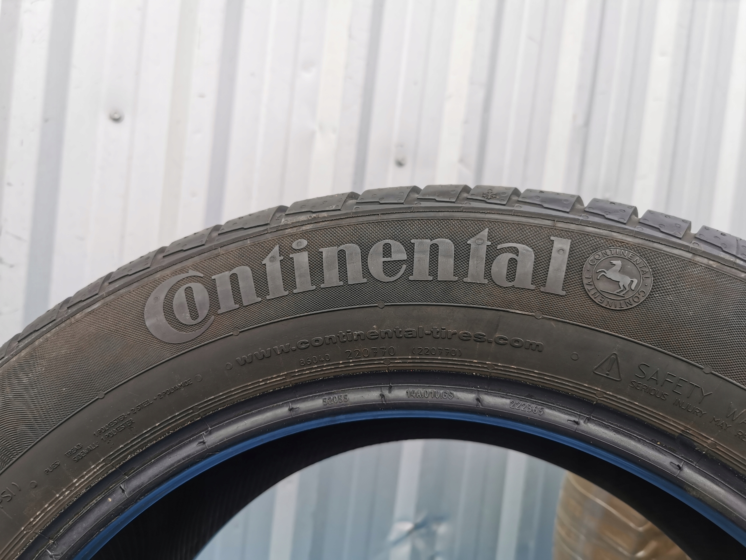 OPONY CONTINENTAL CONTIWINTERCONTACT 225/55 R17 97H 2016R. Średnica 17