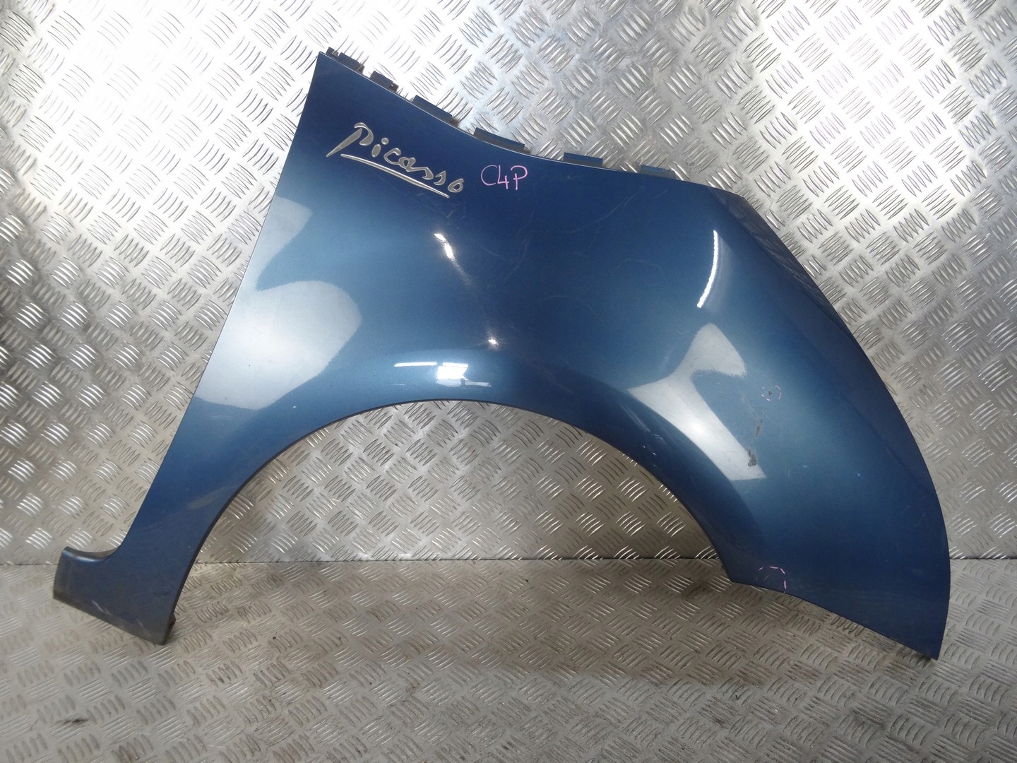 CITROEN C4 PICASSO BŁOTNIK PRAWY PRZÓD KGNC