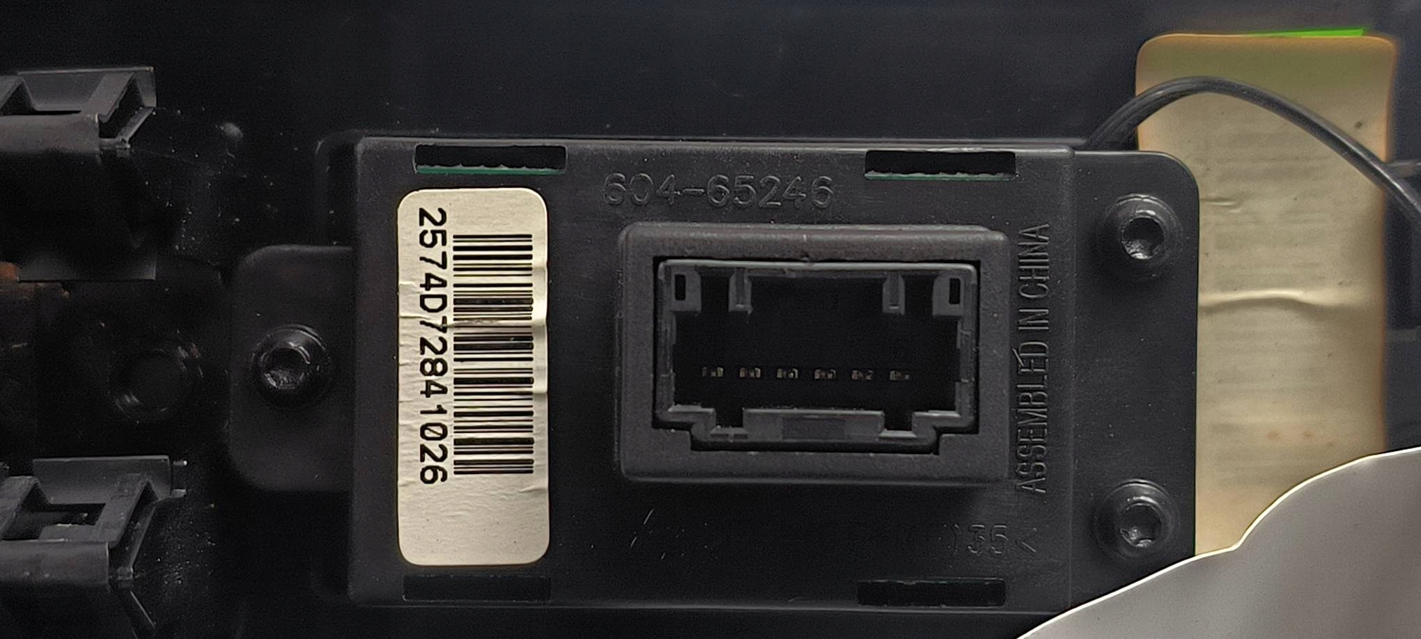 PANEL KONTROLI TRAKCJI 604-65246 CADILLAC DTS