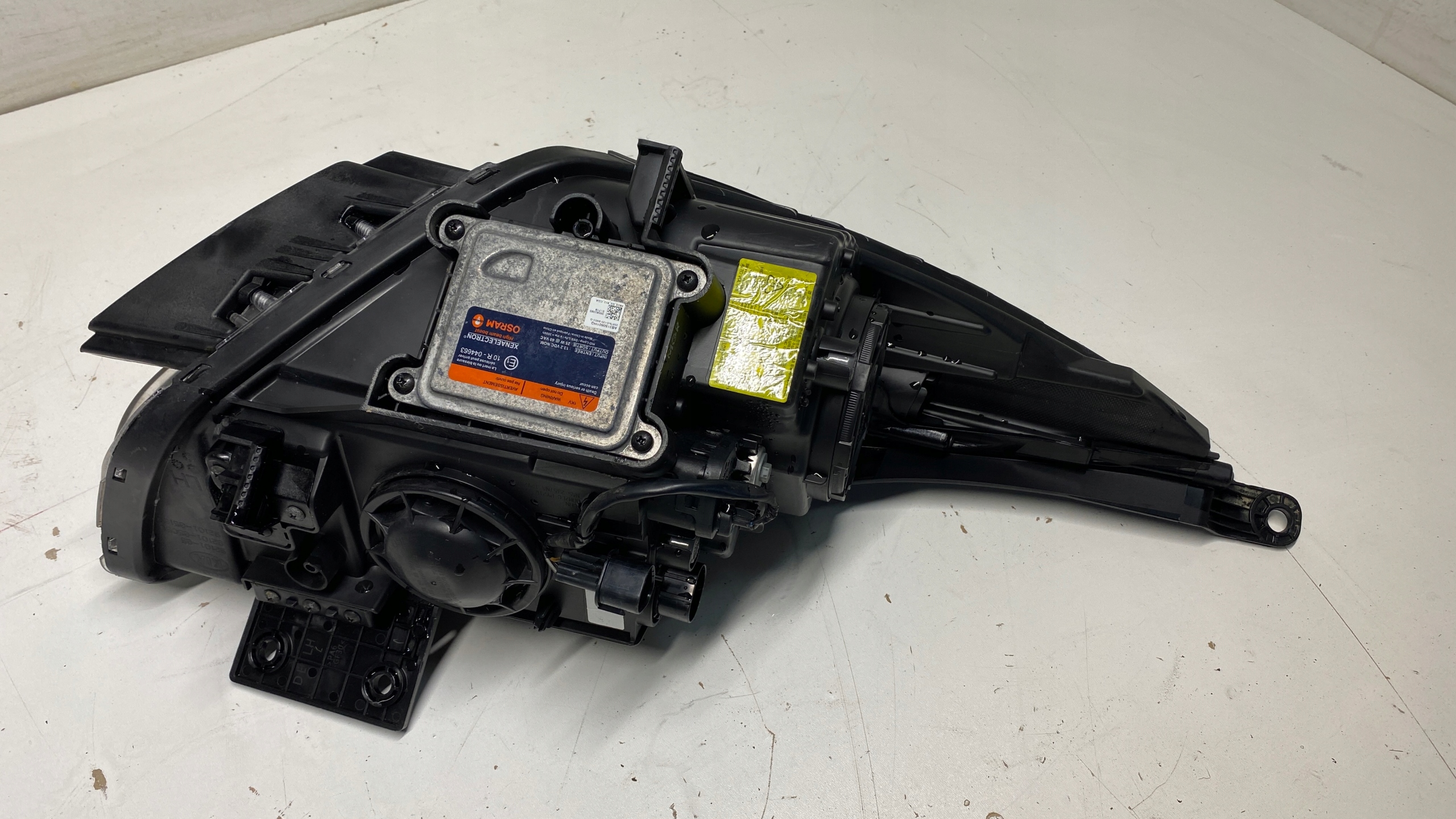 KIA NIRO and light left left front front XENON EUROPA IDEALNA 16