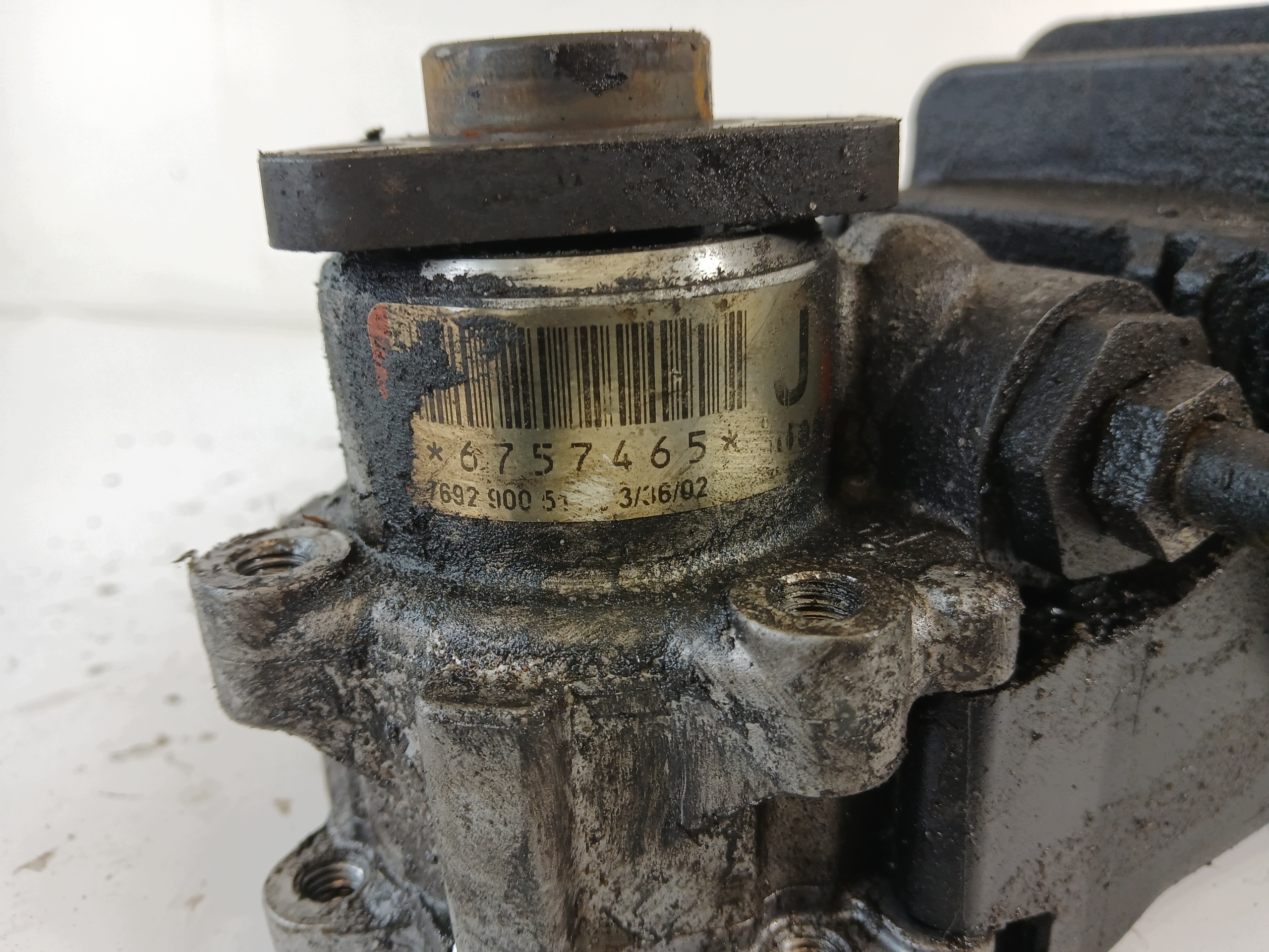 BMW E46 servo pumpa 6757465