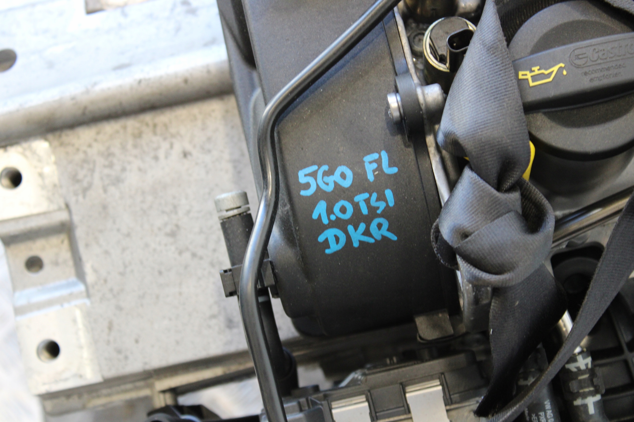 engine MOTOR complete DKR VW GOLF VII 7 5G0 LIFT 1,0 TSI