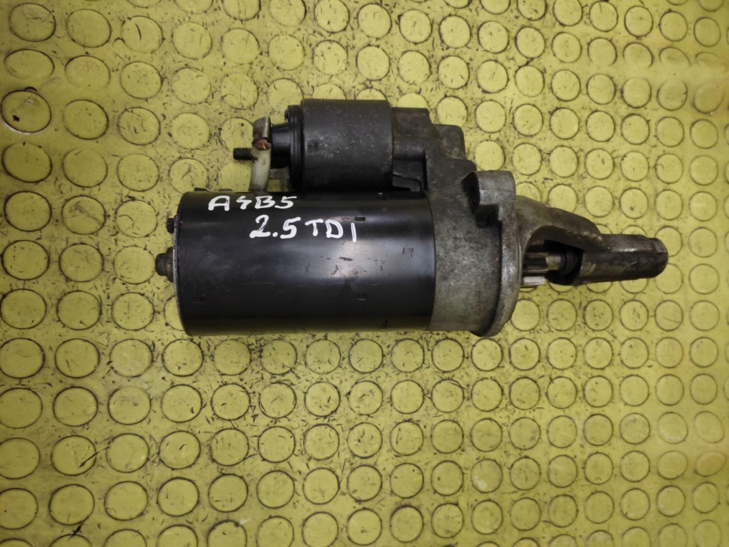AUDI A4 B5 2.5 TDI starter 0001109066