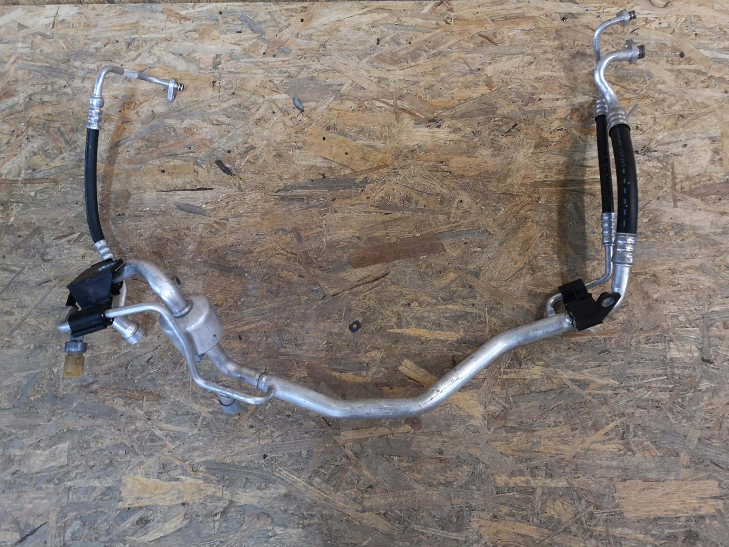 Кабель кондиционера CITROEN C5 AIRCROSS 19R 1.2