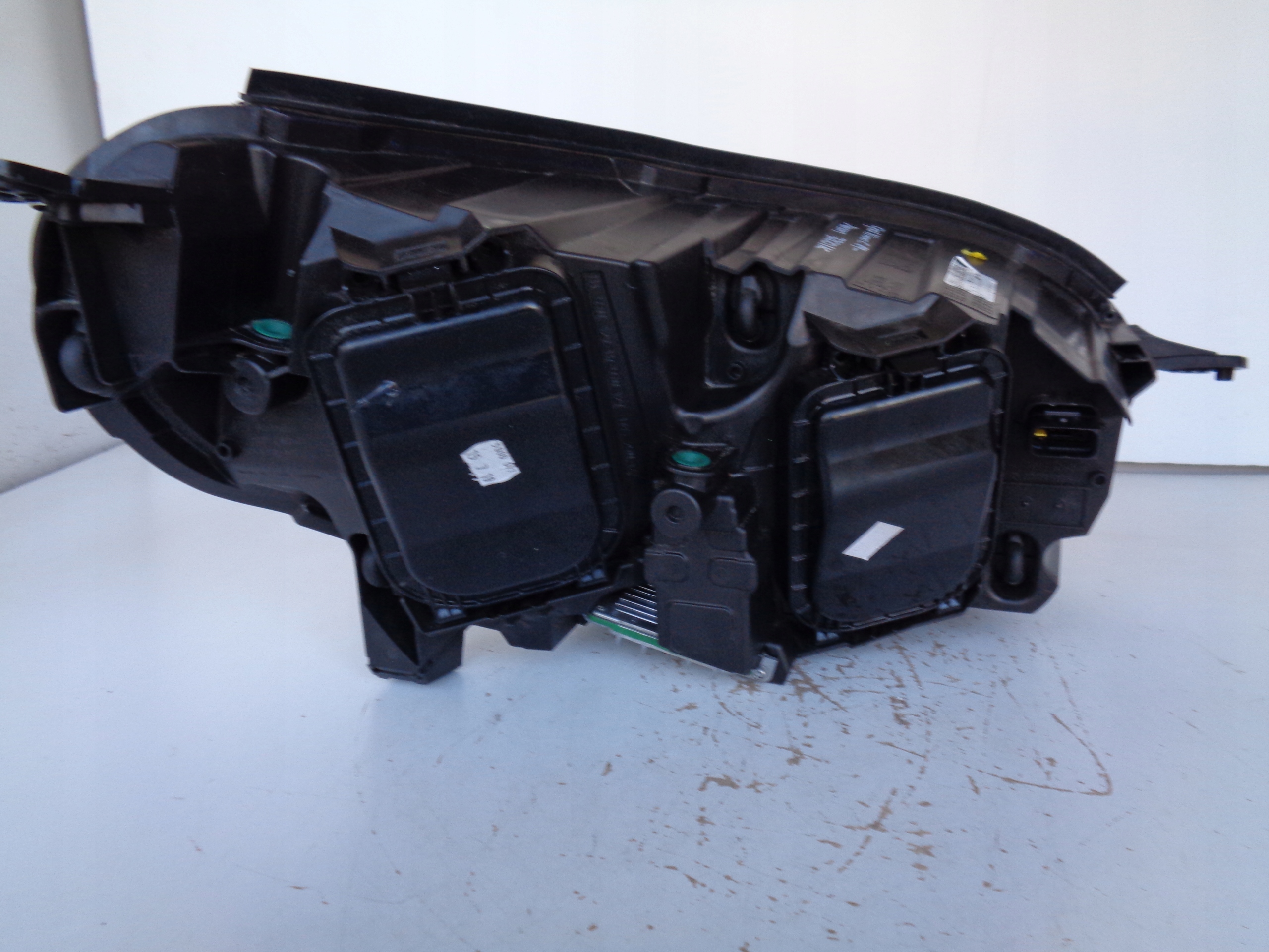 light left REFLEKTOR OPEL VIVARO C 19- ZAFIRA D XENON