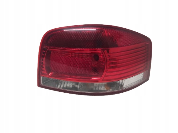 AUDI A3 8P 03- HB 3D LAMPA PRAWA TYŁ 8P0945096