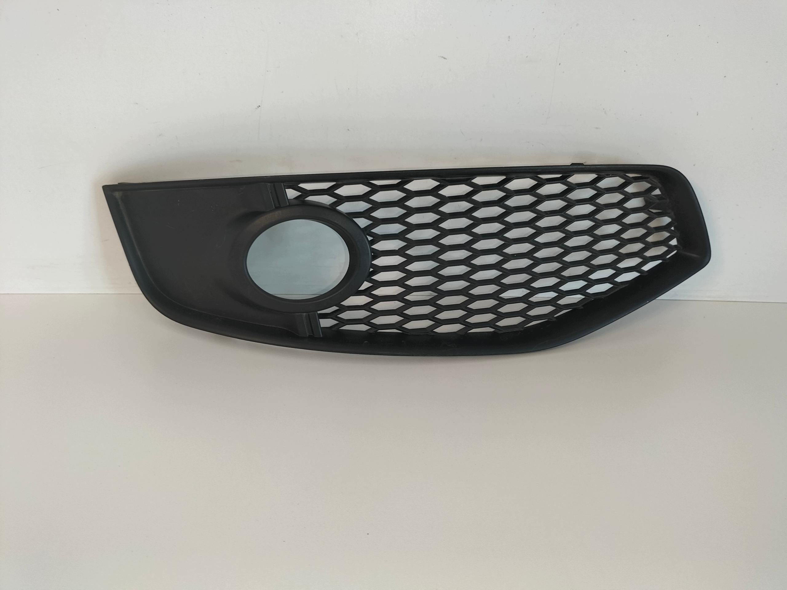 grille grid of a bumper front right AUDI A3 S3 8P 07-08