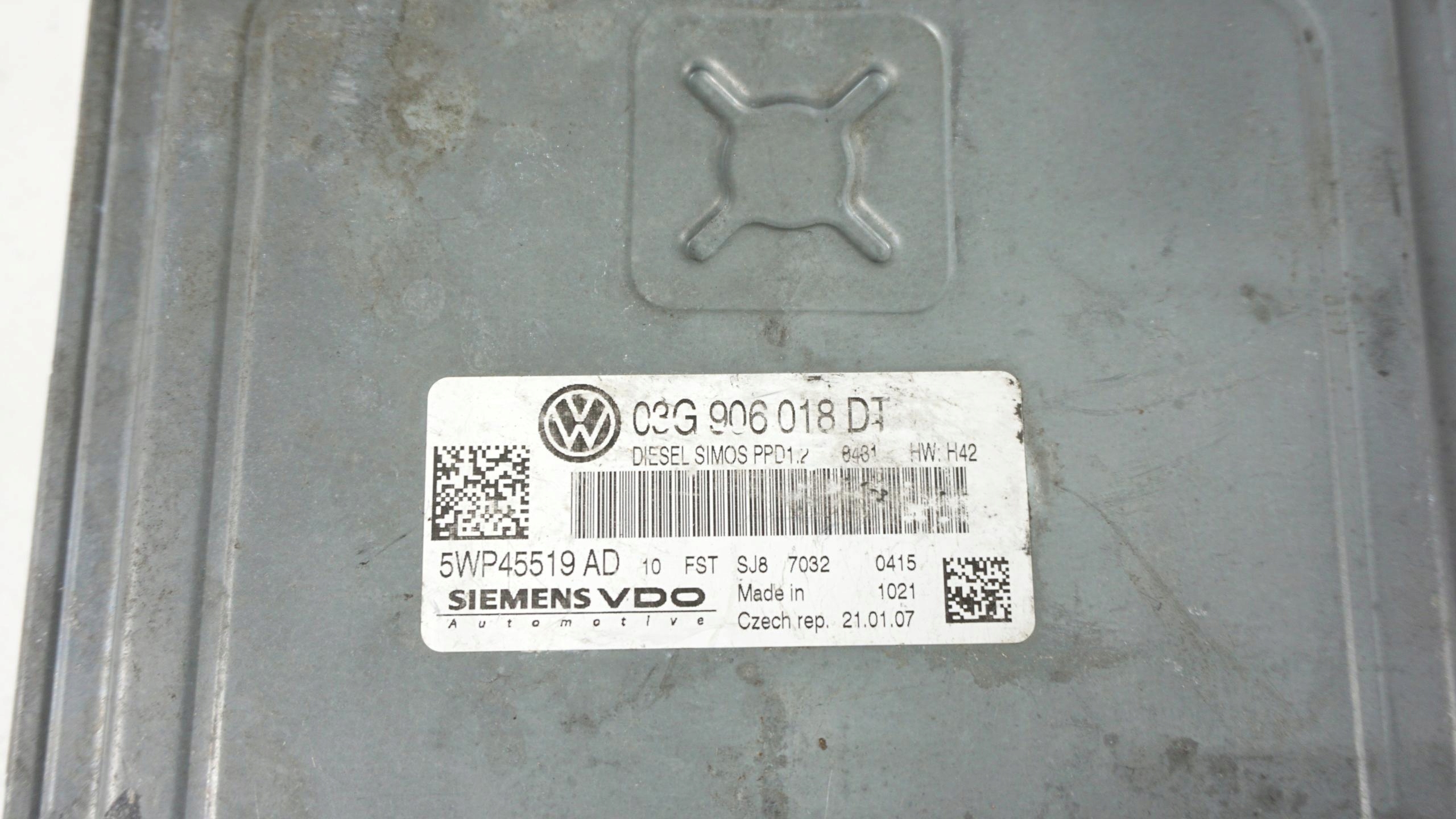 computer control unit of the engine SEAT LEON 2 II 2.0 TDI 03G906018DT 5WP45519AD