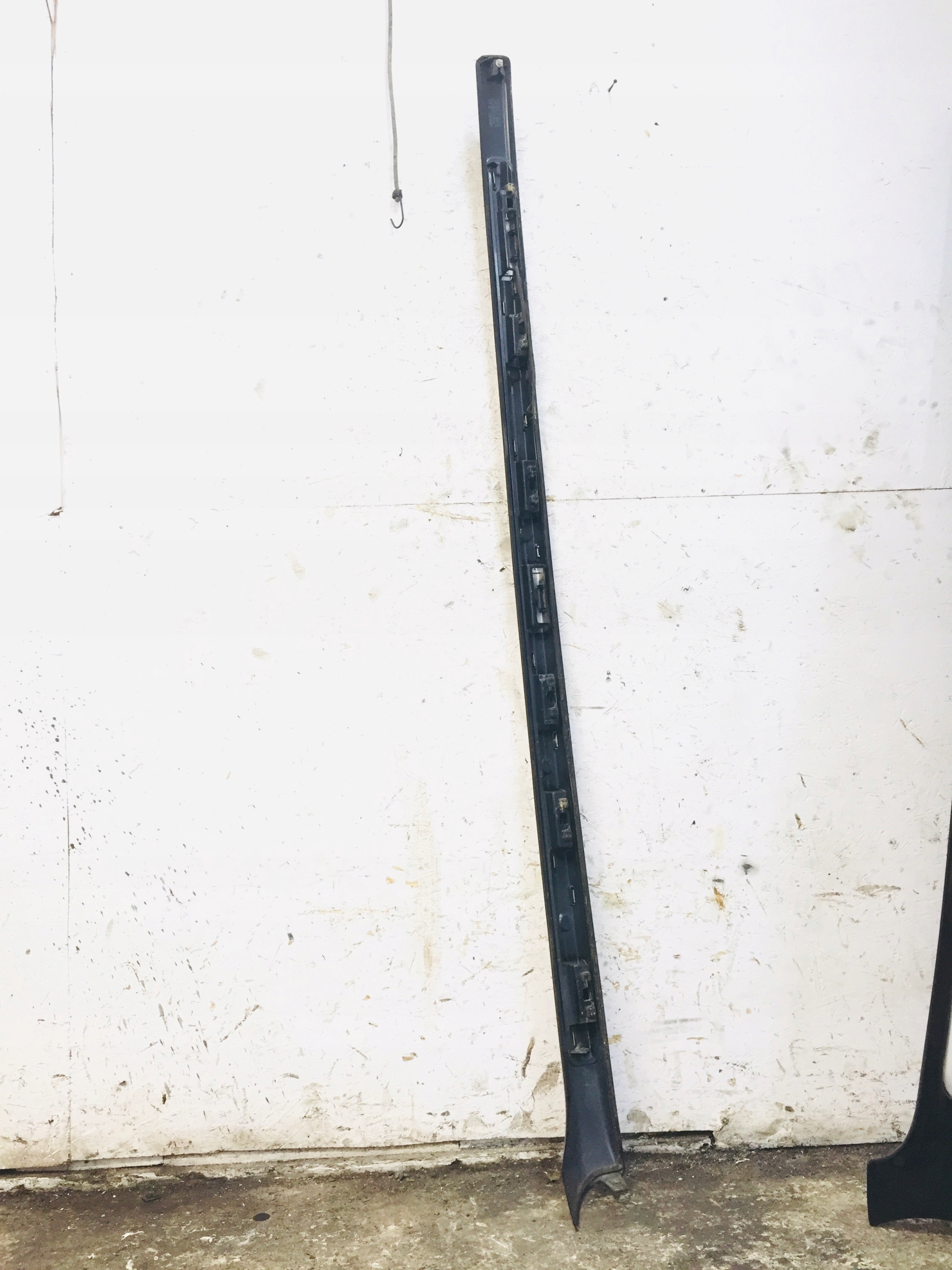 RELING DACHOWY LEWY PEUGEOT 5008 Car type Passenger cars