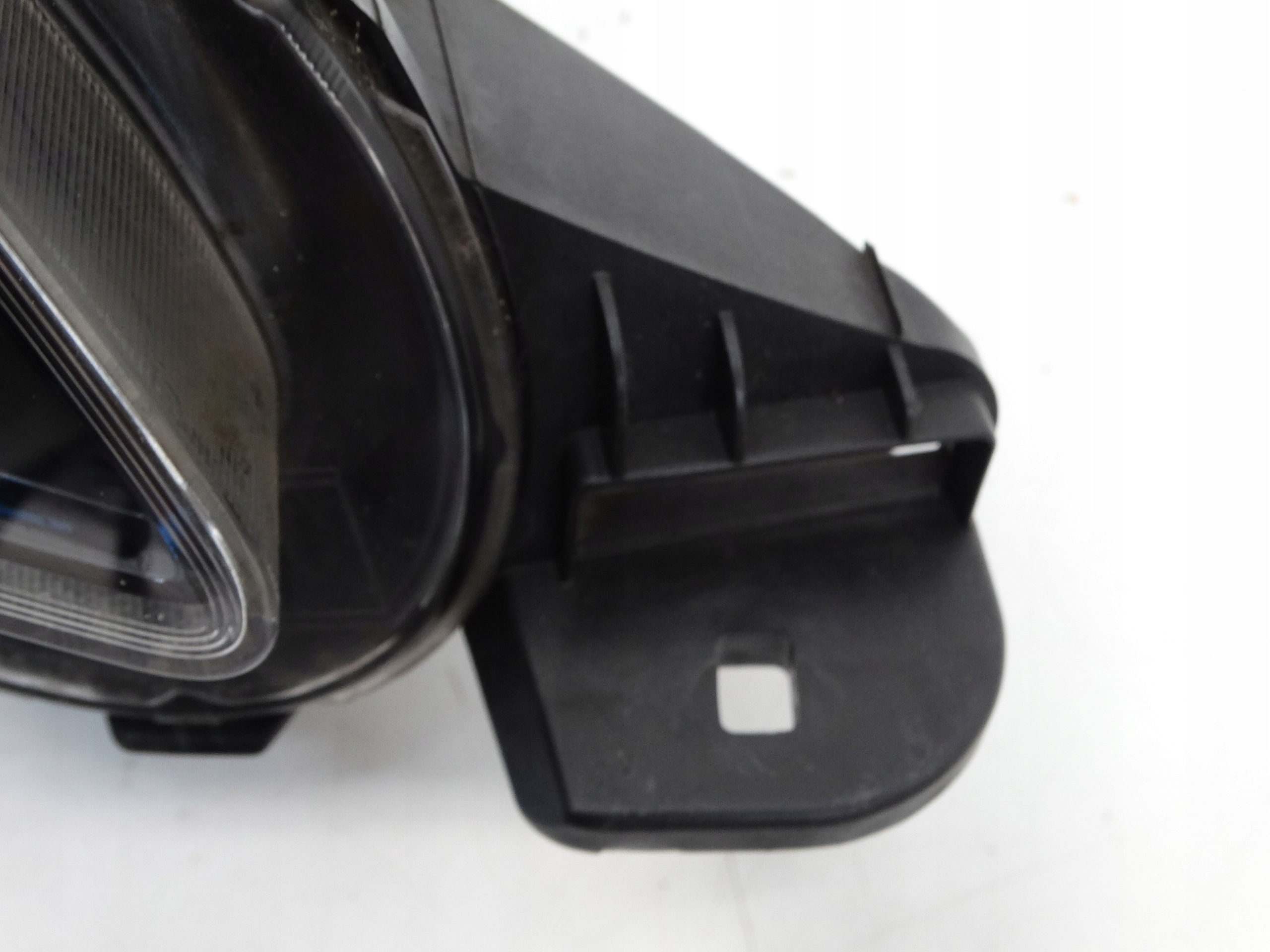 REFLEKTOR light right front PEUGEOT 2008 and LIFT 9814739580
