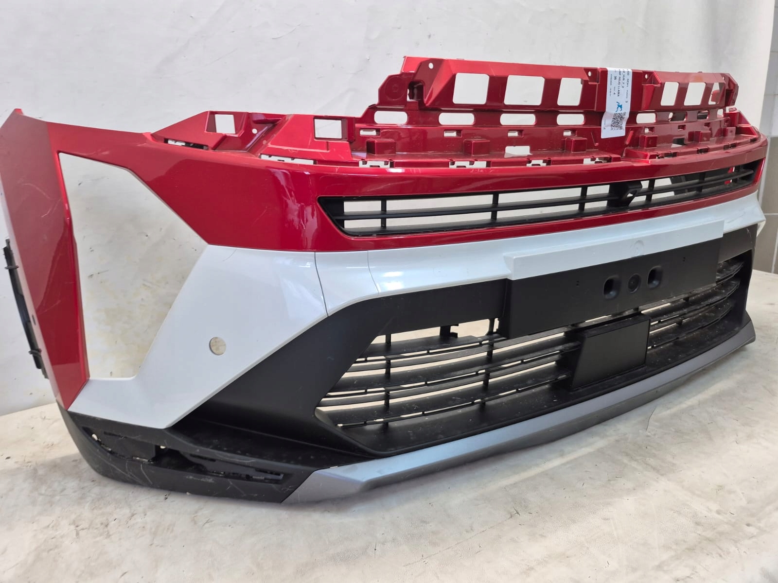 RENAULT CAPTUR II 2 LIFT 24- bumper front front PDC