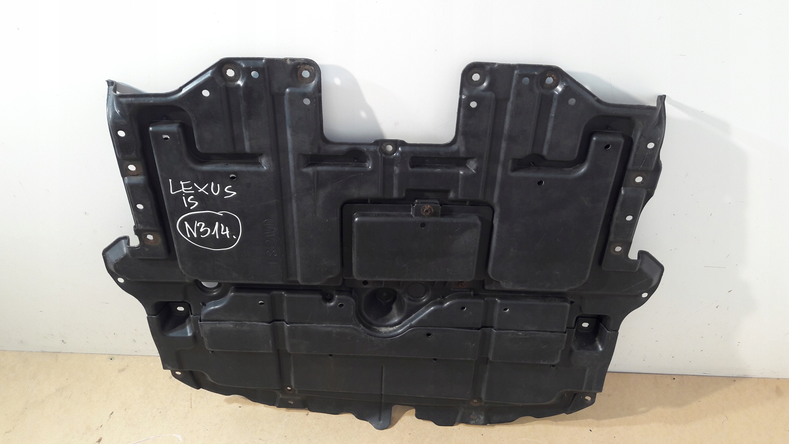 LEXUS IS cover below engine 51447-53010 (N314)