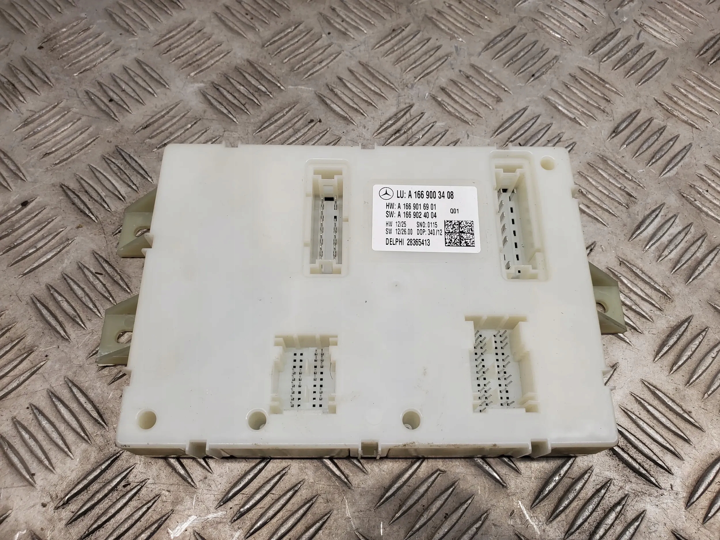 Mercedes-Benz GL X166 A1669003408 Skrzynki bezpieczników