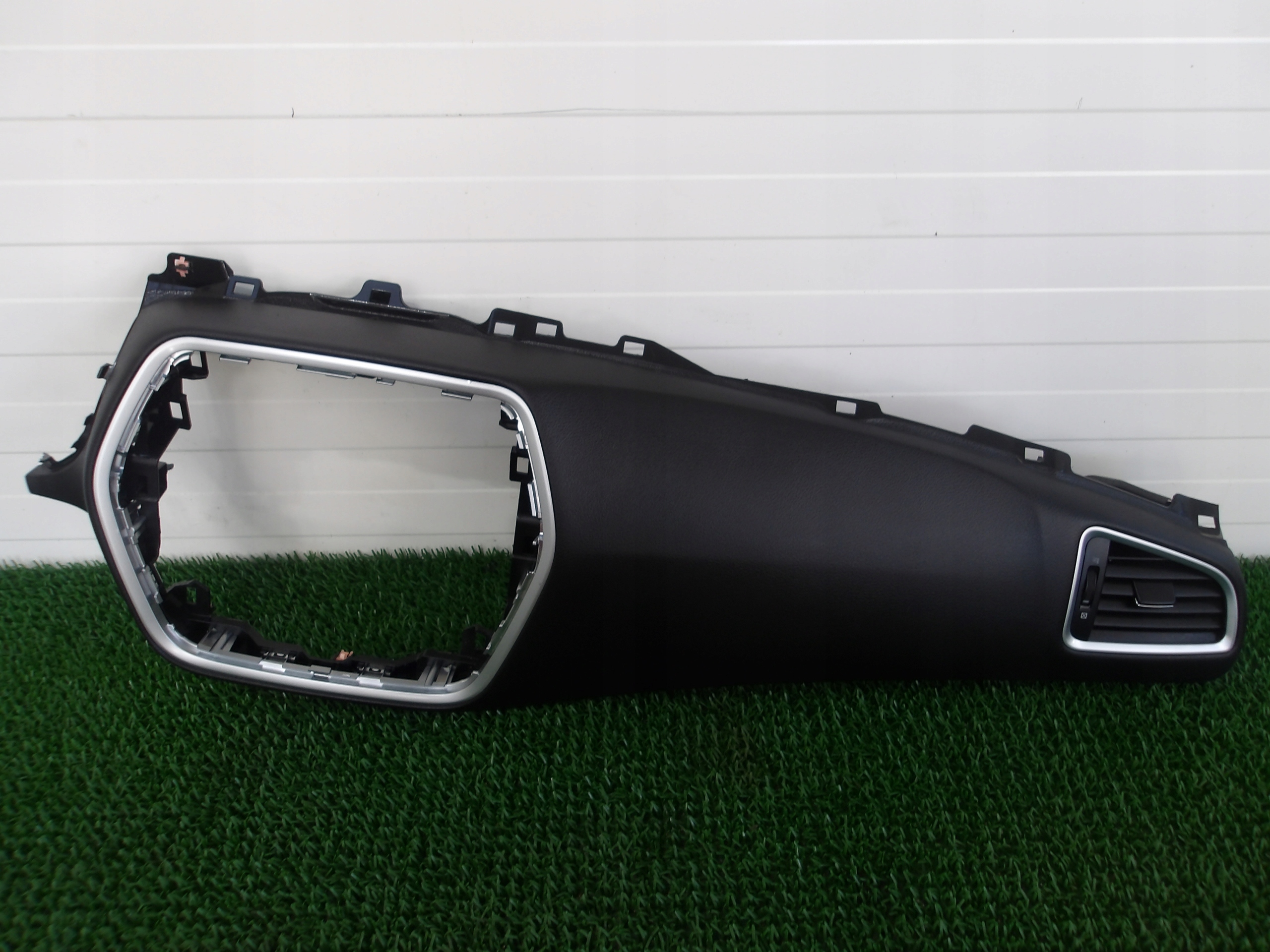 SUZUKI SX4 S-CROSS 16- moulding consoles frame DEKOR