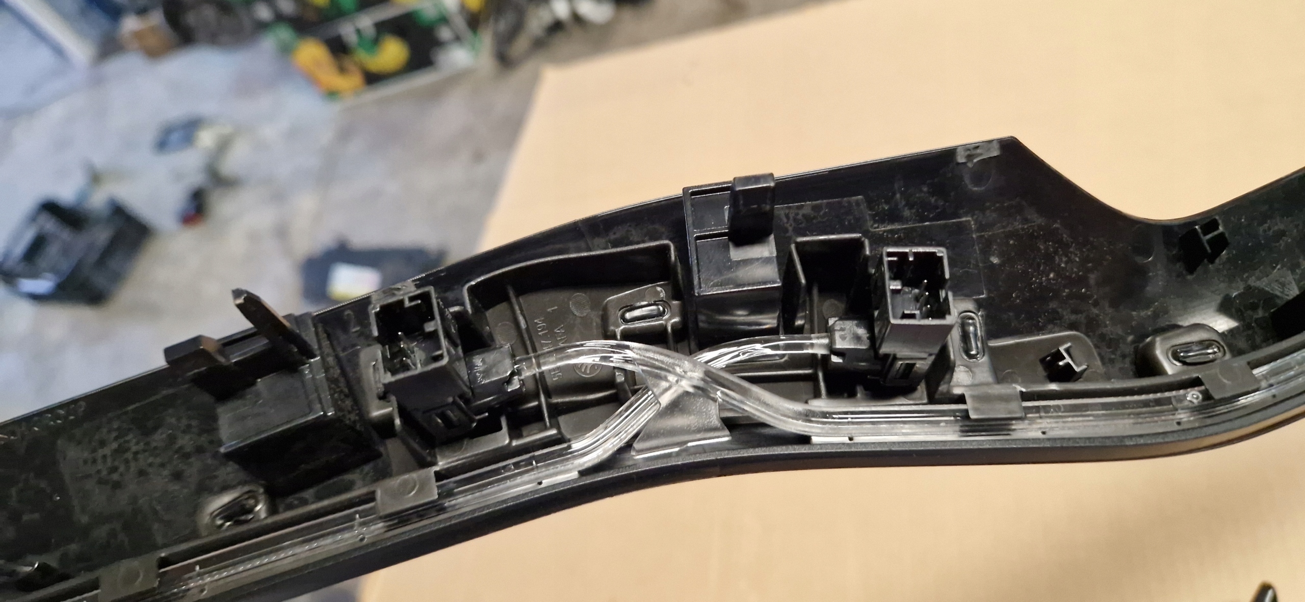 Moulage LED Console SKODA OCTAVIA IV 4 5E4853192C