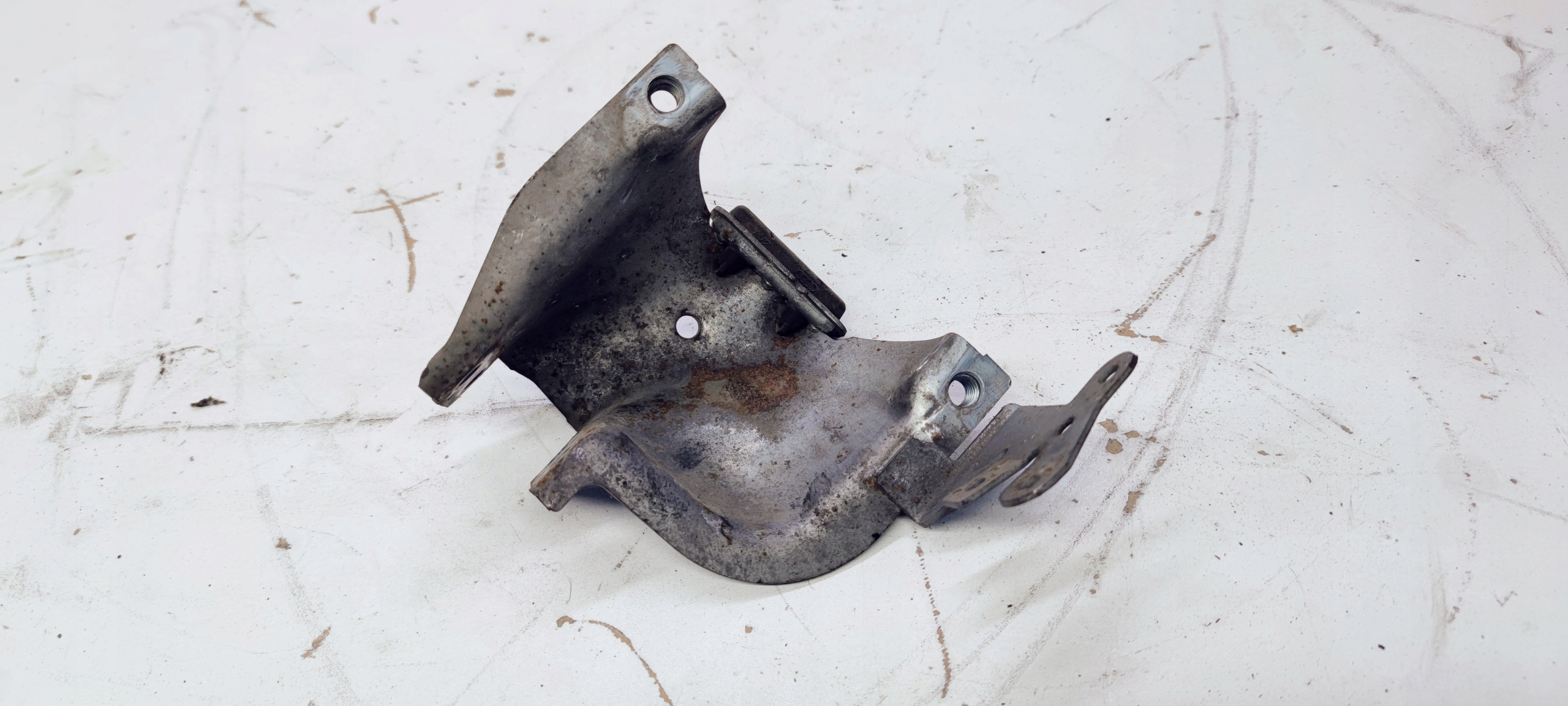motor mount cover AUDI A8 D4 4H0399060B