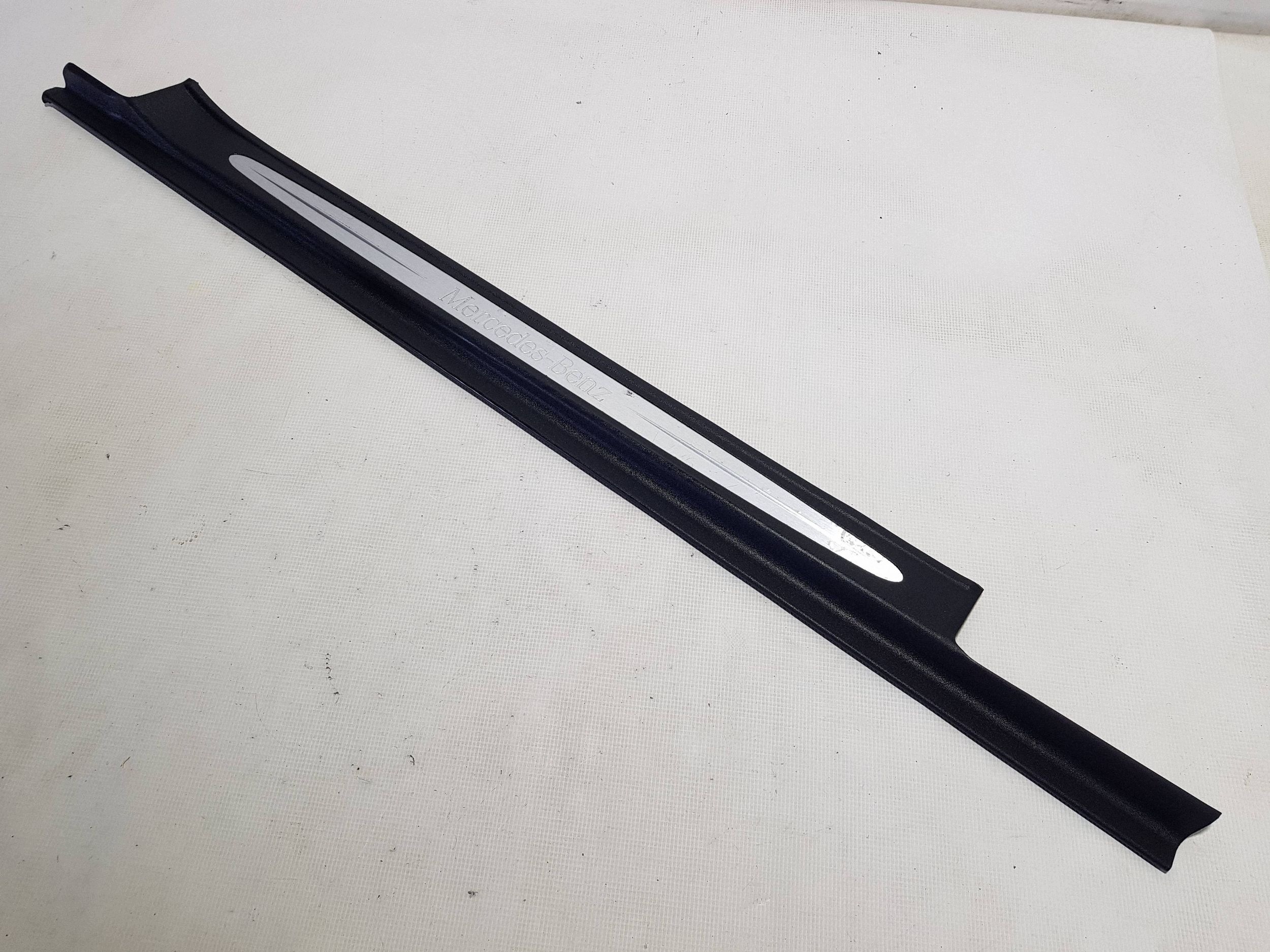 moulding cap threshold right A2096800235 MERCEDES CLK W209