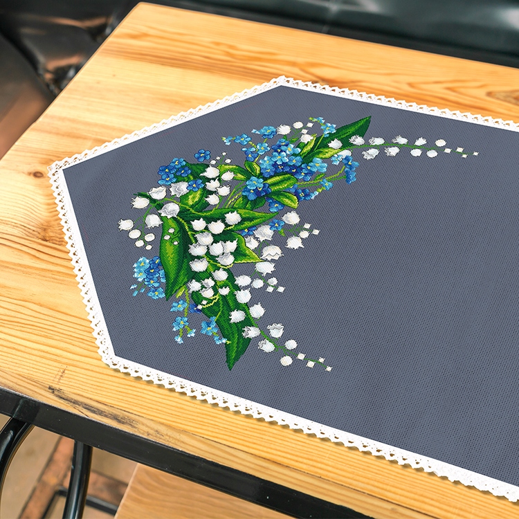 Křížková výšivka Vyšívací sada Běhoun Jarní květiny