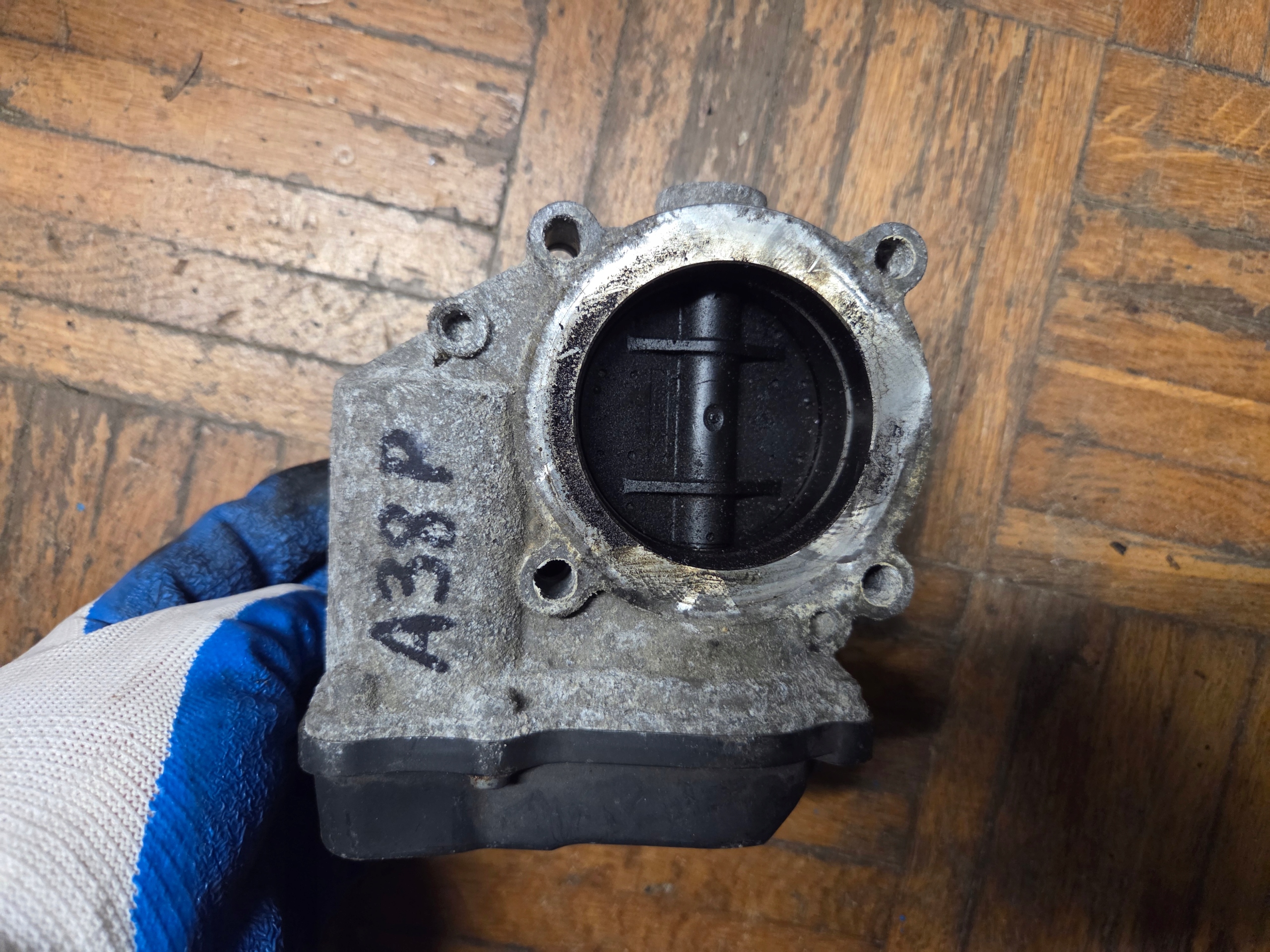 Valvola a farfalla SKODA AUDI VOLKSWAGEN 2.0 06F133062G