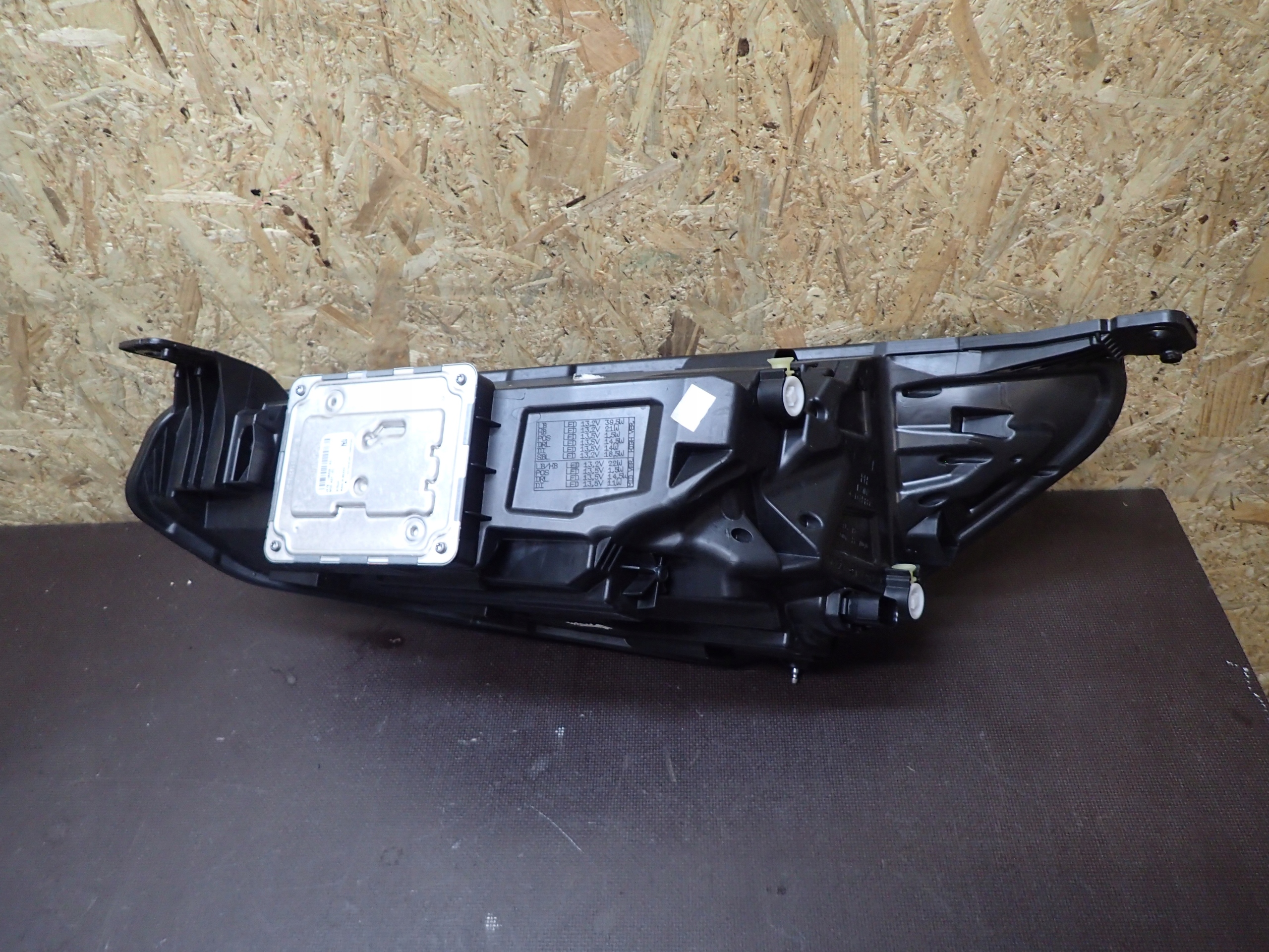 LIGHT FRONT RIGHT FORD FOCUS MK4 FULL LED