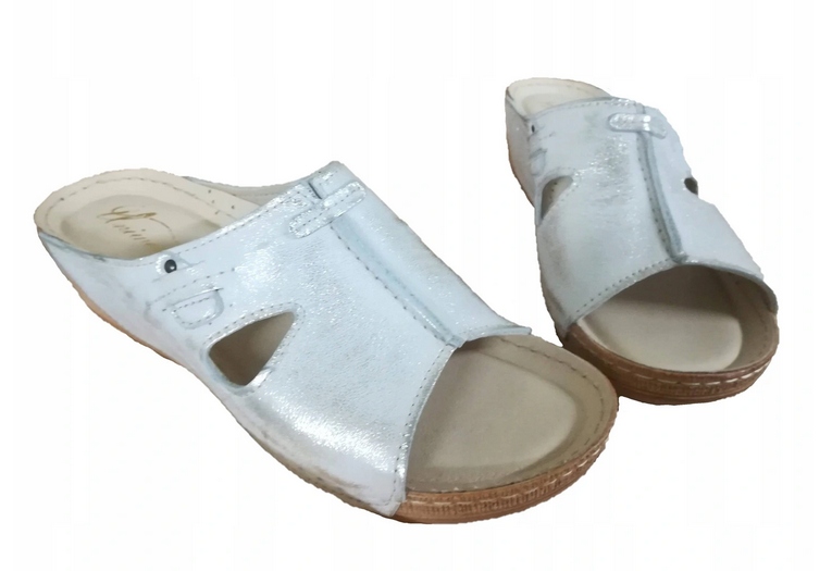 

74. Uniwersał obszywane klapki na koturnie s. nat.