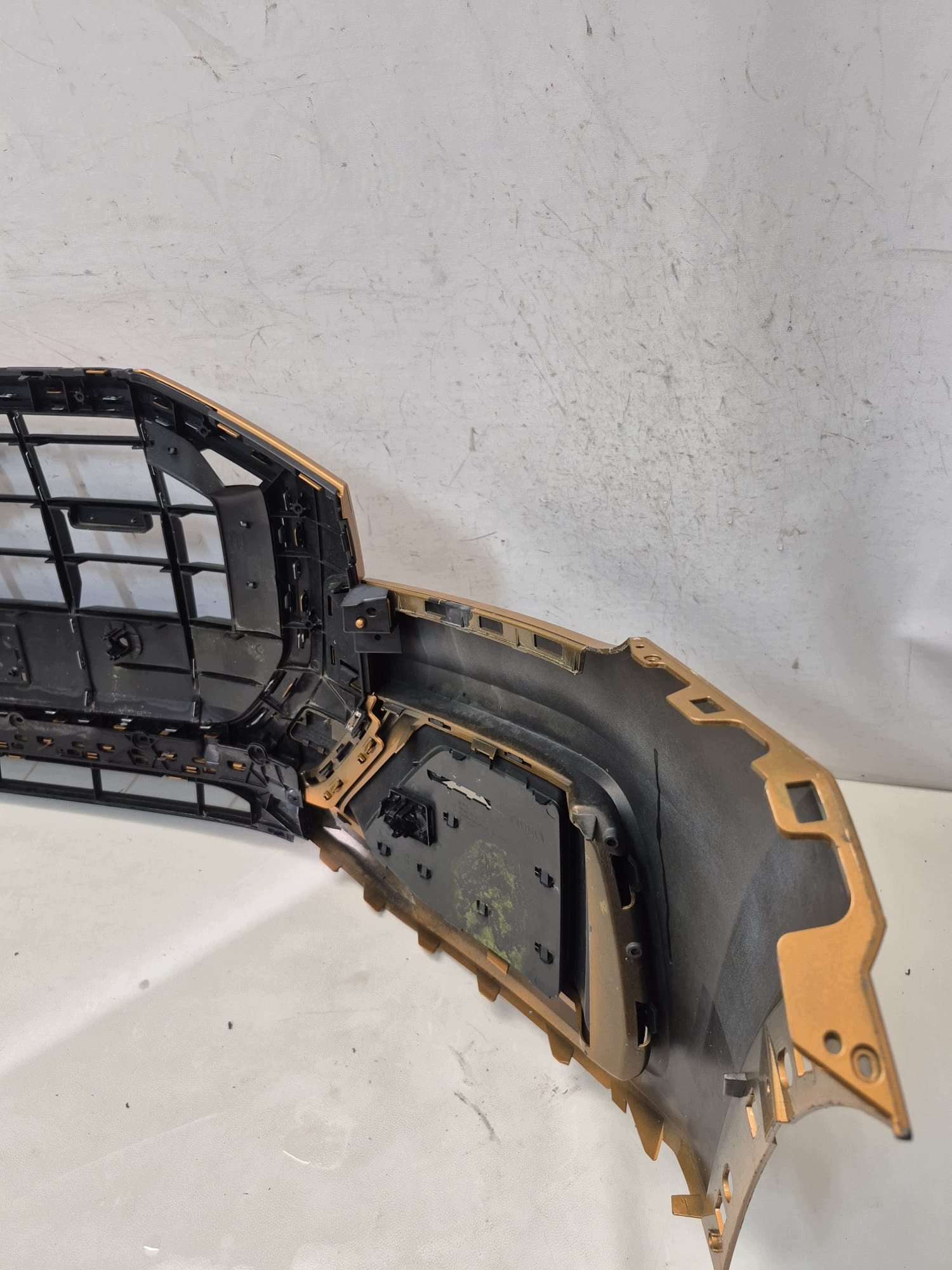AUDI Q8 4M8 ZWYKLY 18- bumper front front grill grid PDC 4M8807437A
