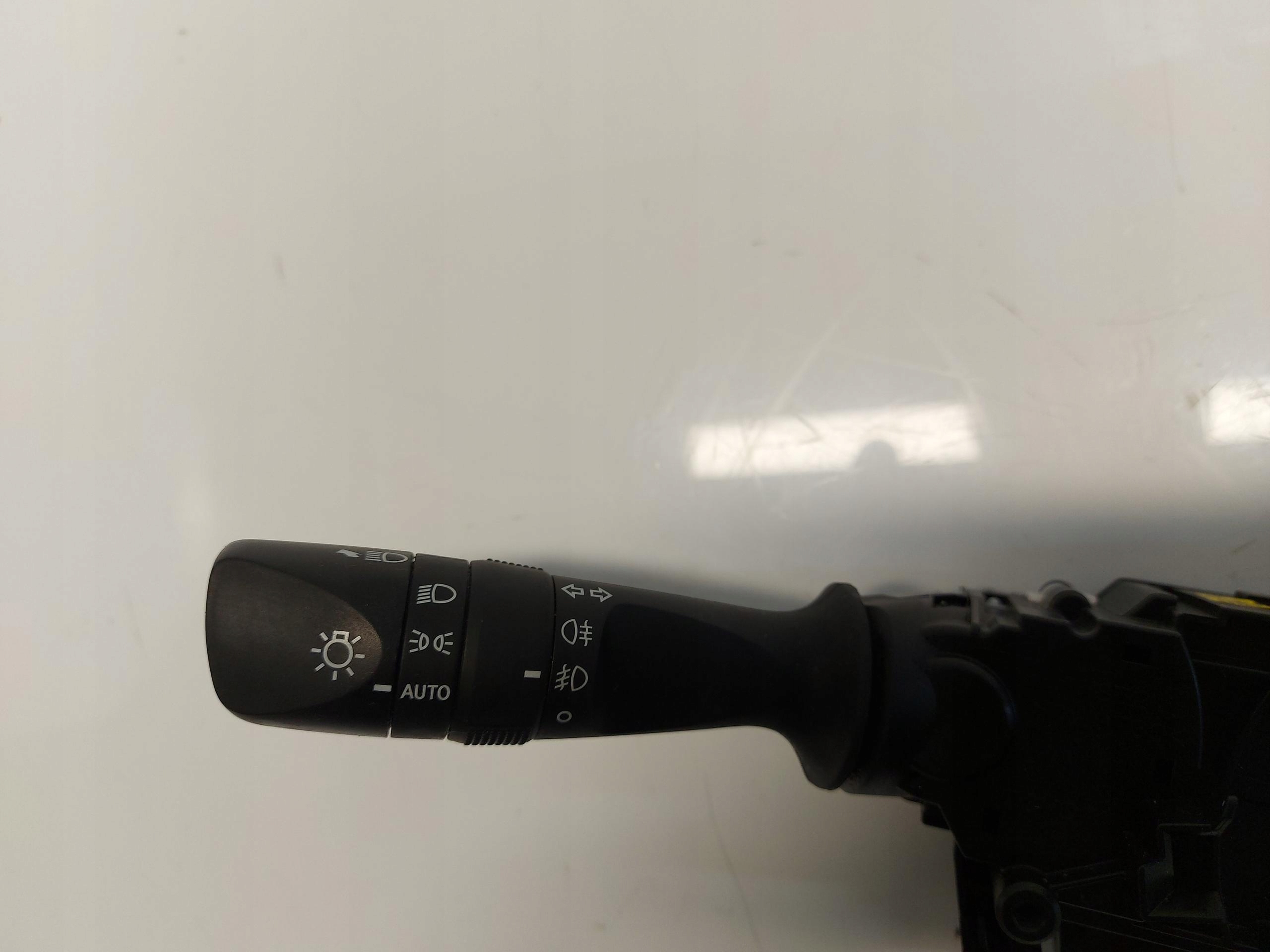 Toyota CHR LIFT DEVIO LUCI TERGICRISTALLO TERGI DEVIO LUCI DEVIO pajak 17f852