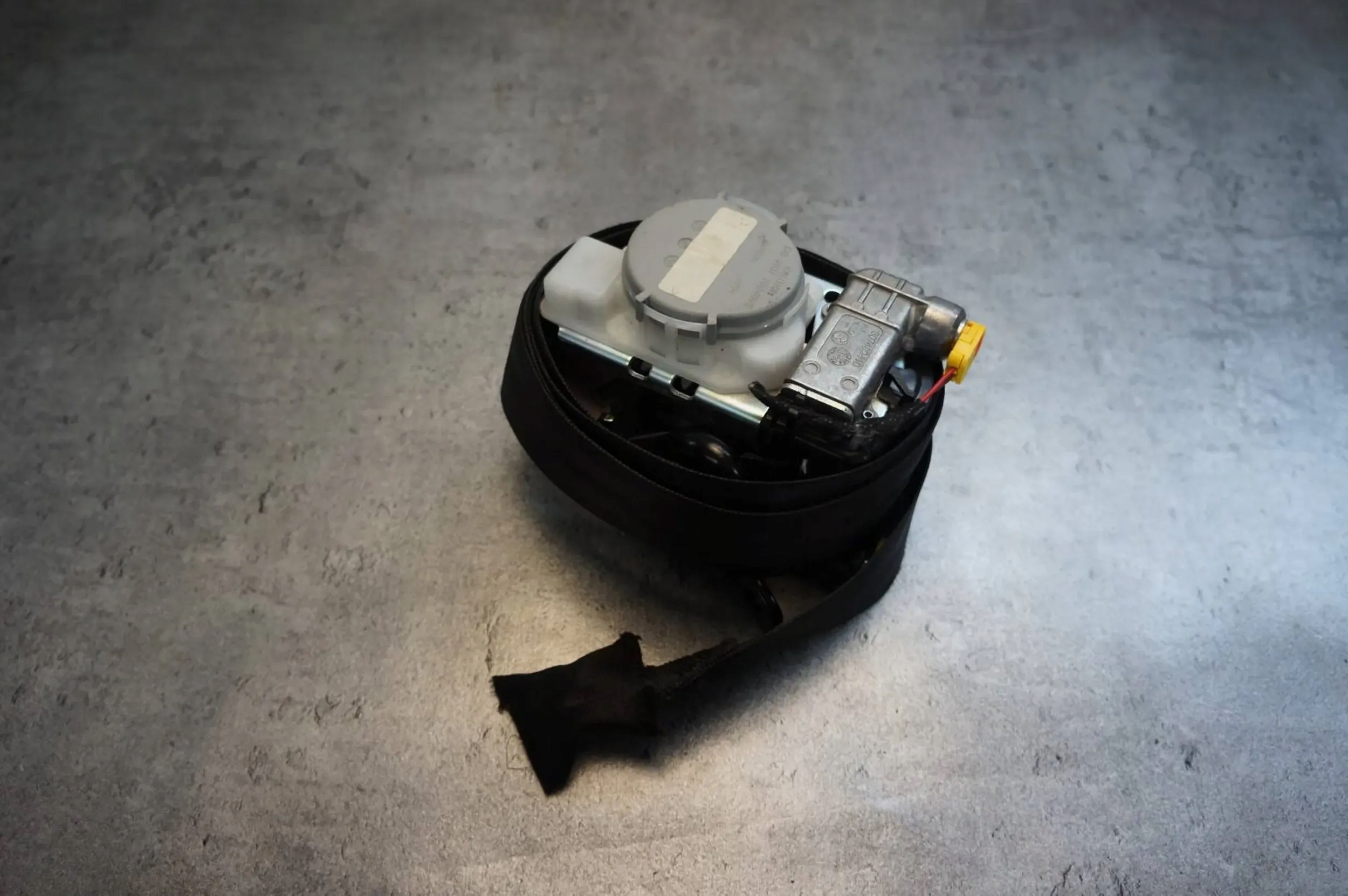 ремень безопасности передний Audi тт 8S (Mk3) - 0589-P1-000249