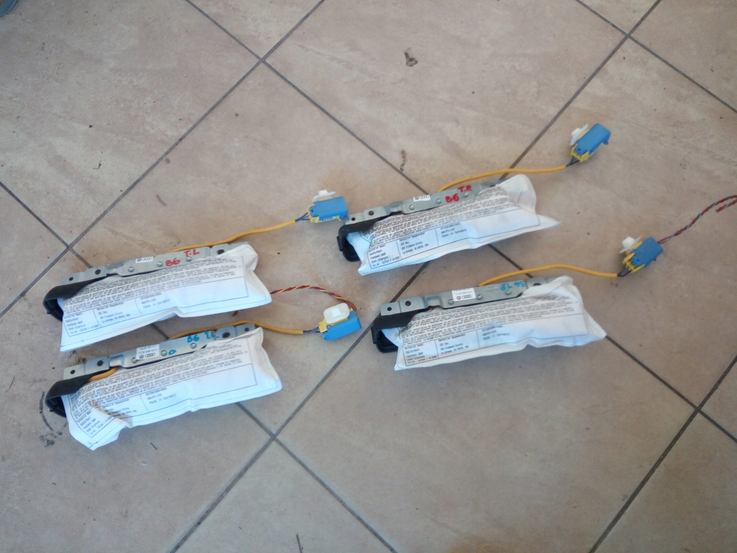 Подушка безопасности задний диван VW PASSAT B6 orig X