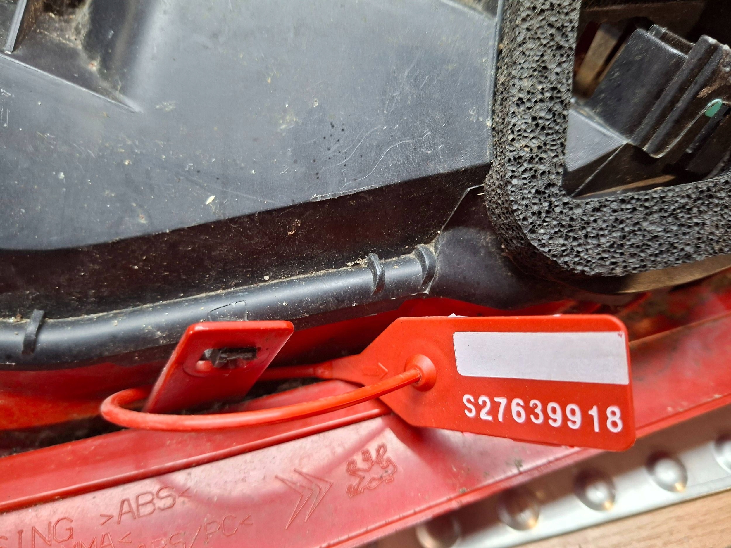 light rear right 81550-0H040 PEUGEOT 107 2005