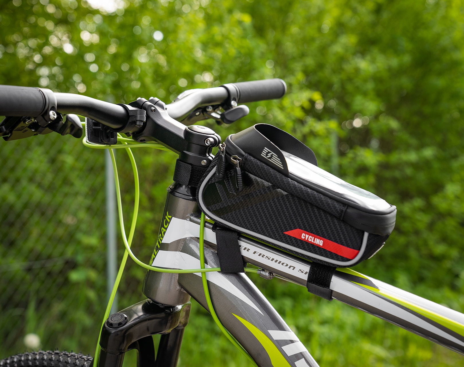 SAKWA NA ROWER TORBA ROWEROWA WODOOPORNY NA RAMĘ UCHWYT ŚCIĄGANY 1L PU EVA Model B-Bag200