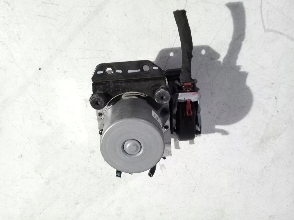 Kia Optima IV pump ABS 58900-d5060
