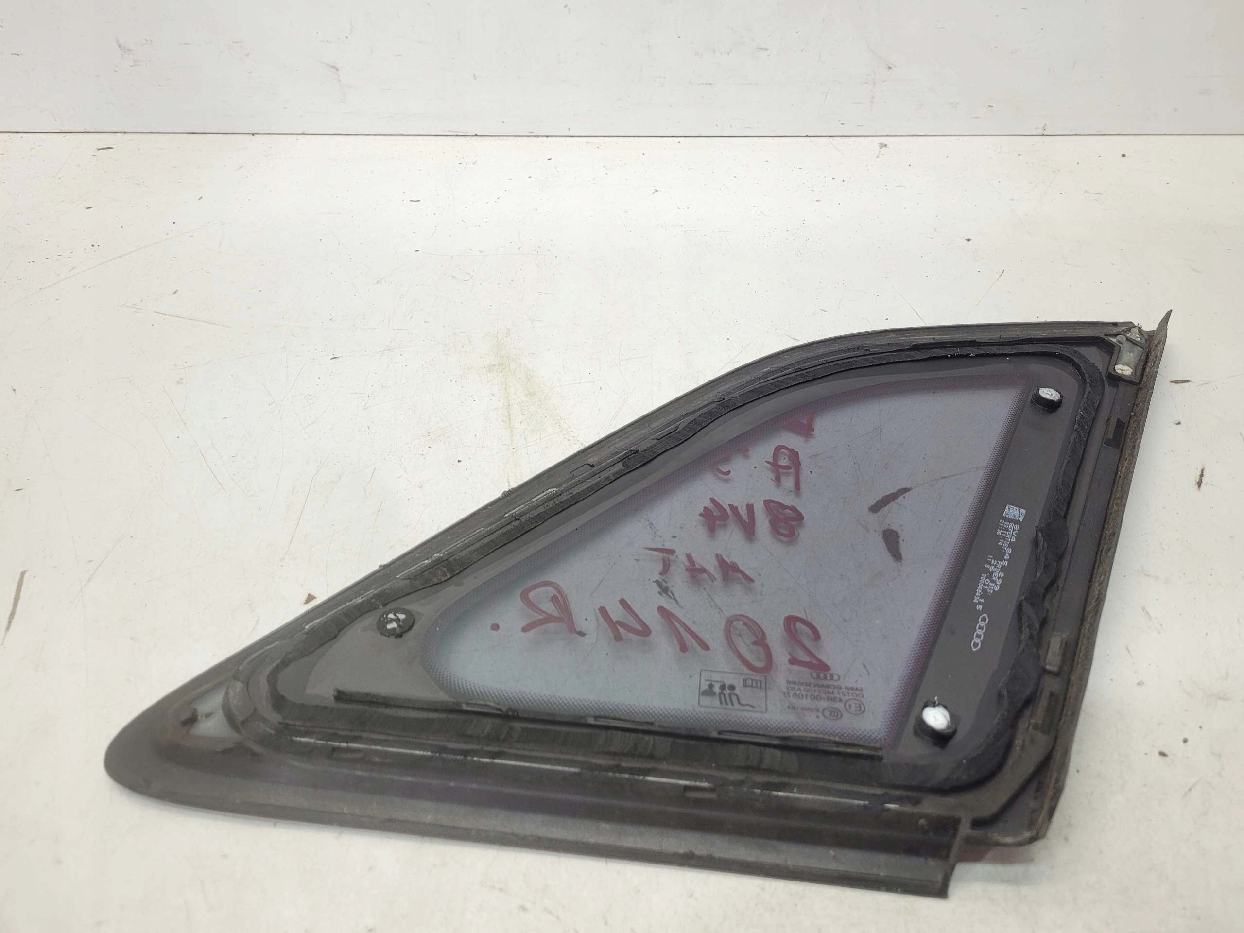 window bodywork left rear part AUDI A3 8V4 2014 ROK below LISTWE MAT