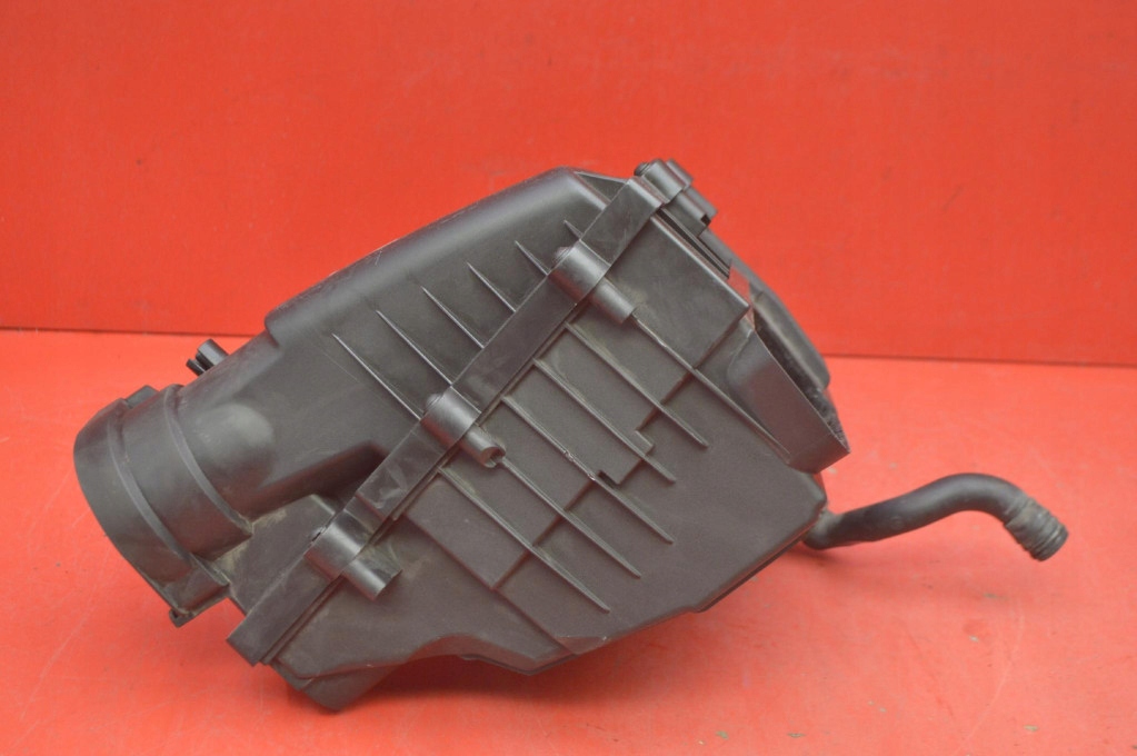 Gehäuse filter luft 5Q0129601AC VW PASSAT B8 2.0 TDI 150 KM 14-20