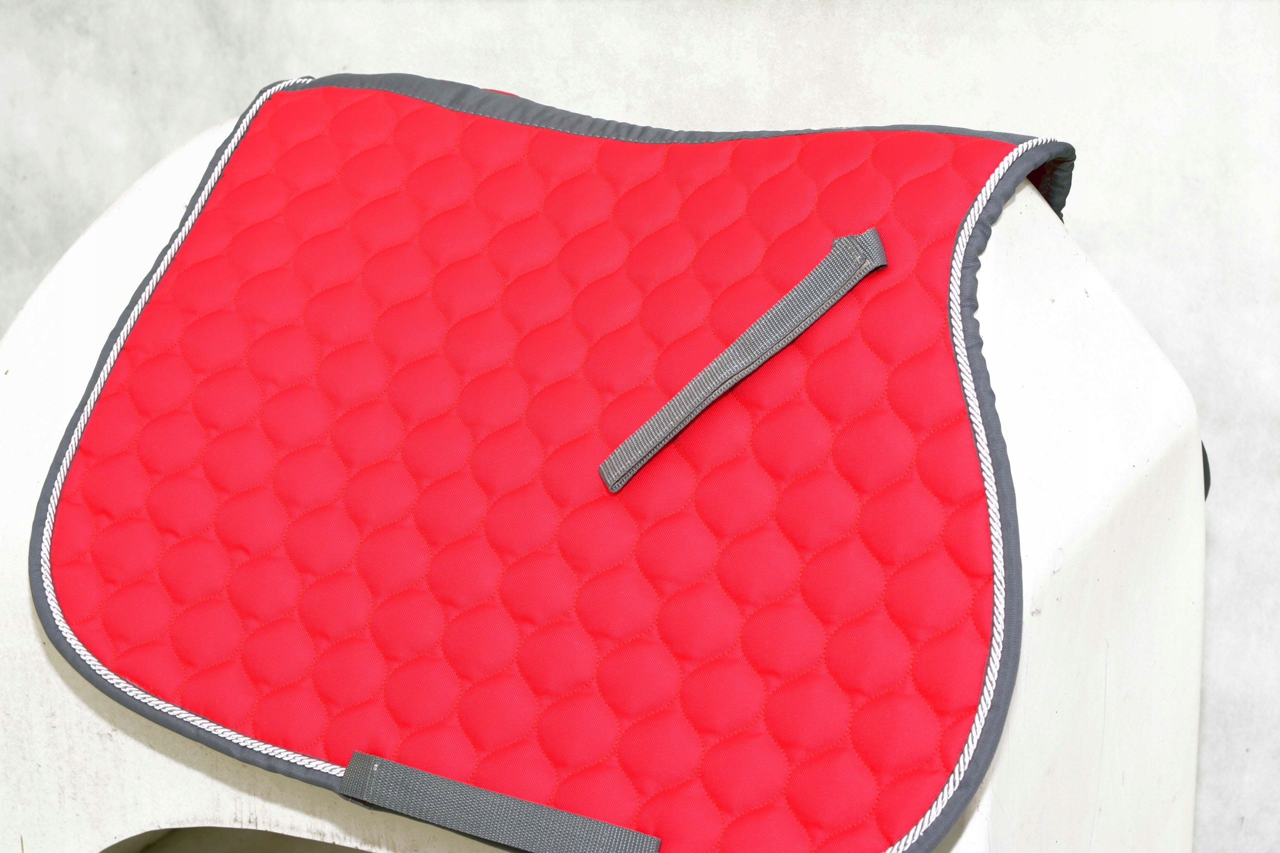 CZAPRAK ANATOMICZNY PROFILOWANY ROZ. FULL Marka York