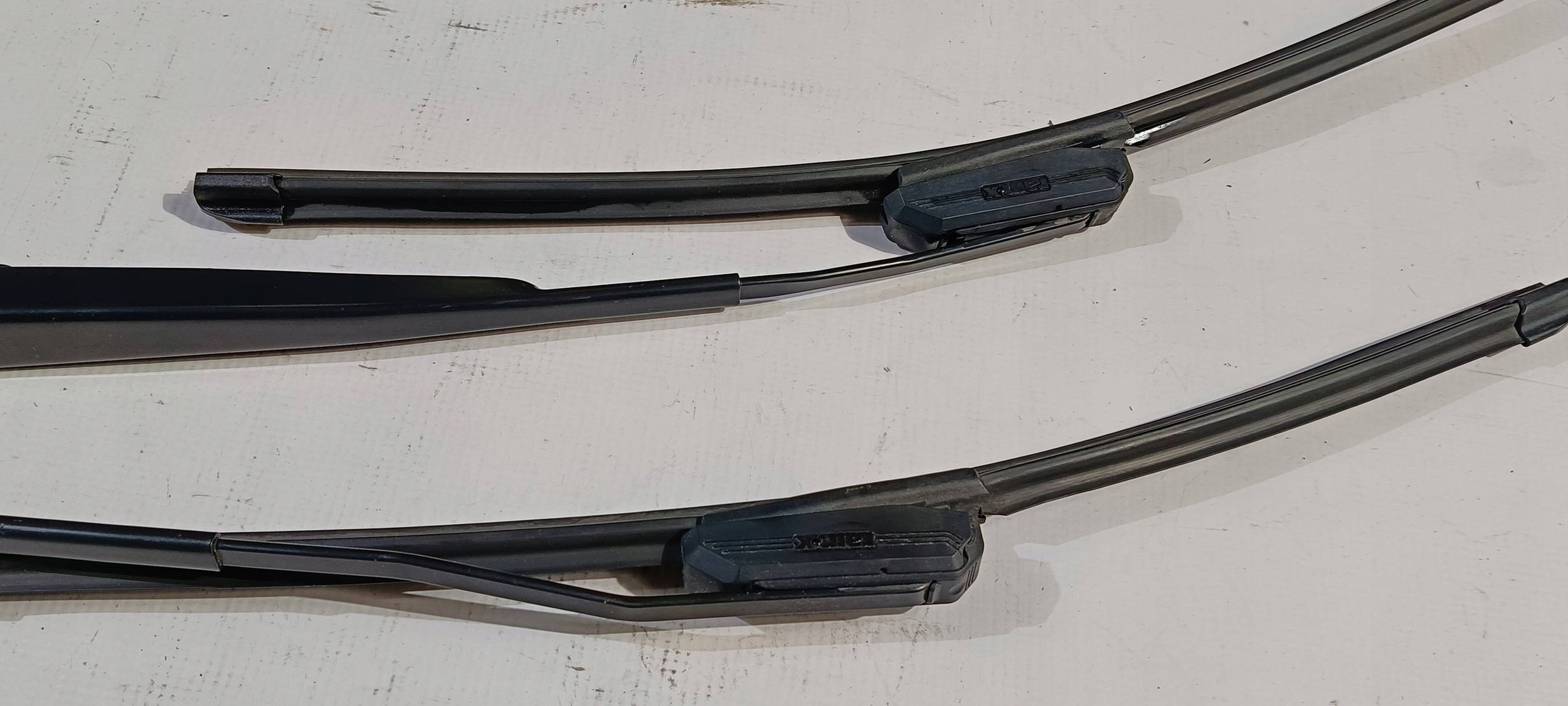 wiper arm zaslepki komplet Dodge Challenger 2015