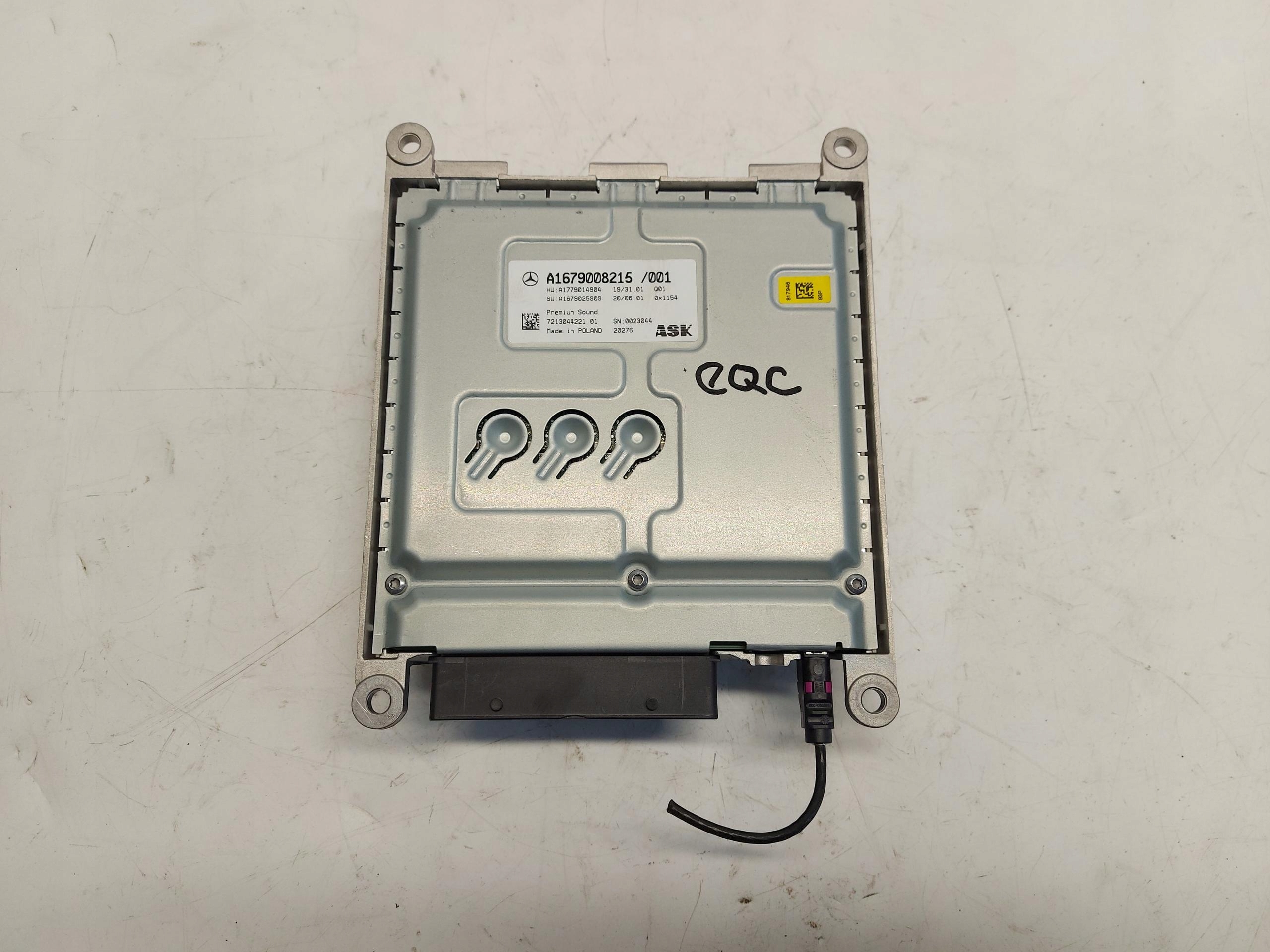 Mercedes EQC 400 W293 module amplifier control unit A1679008215